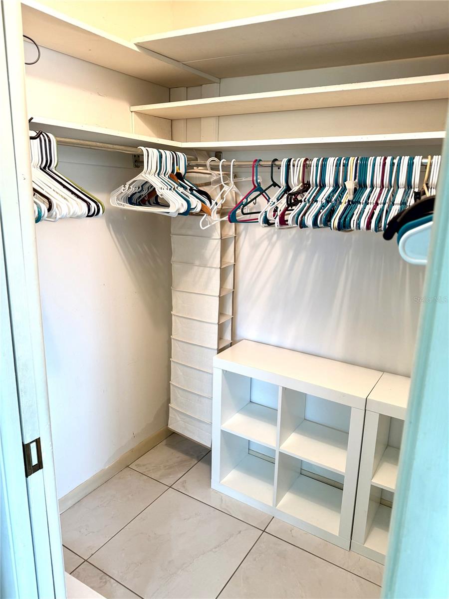 6880 VERSAILLES N, PINELLAS PARK, FL, 33781