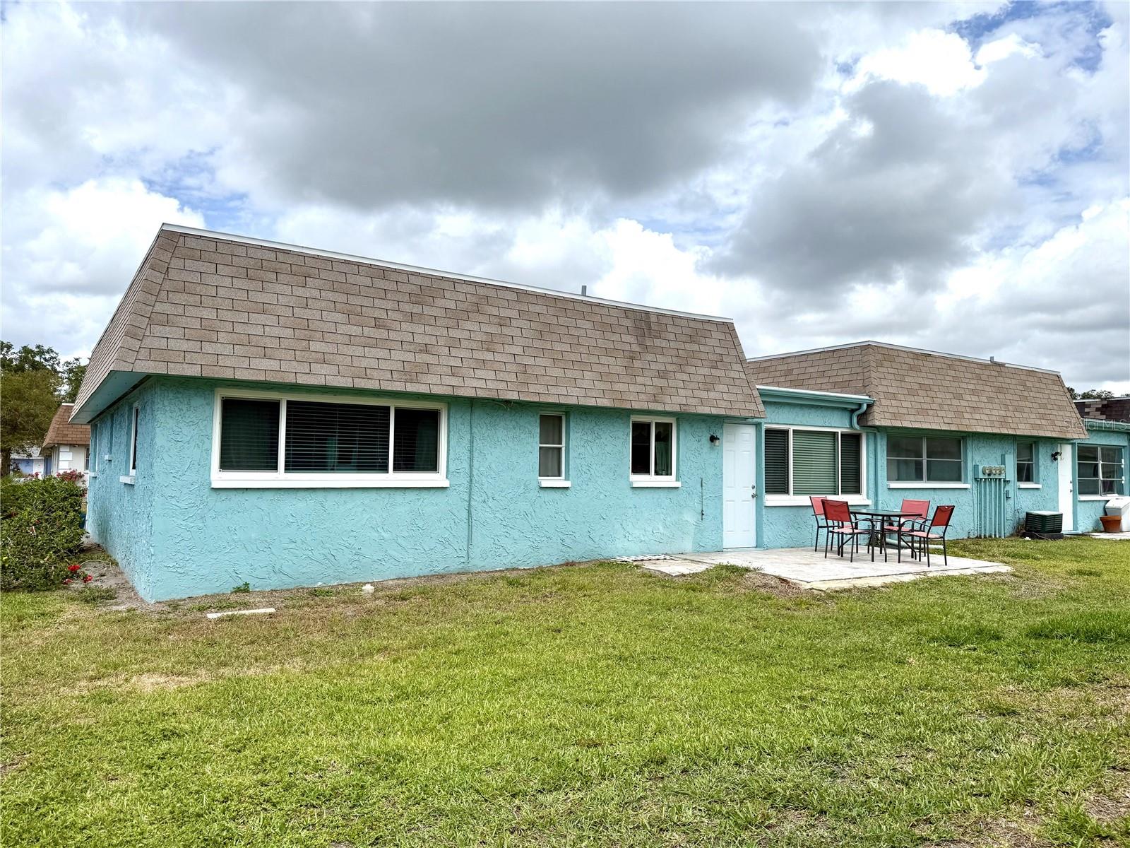 6880 VERSAILLES N, PINELLAS PARK, FL, 33781