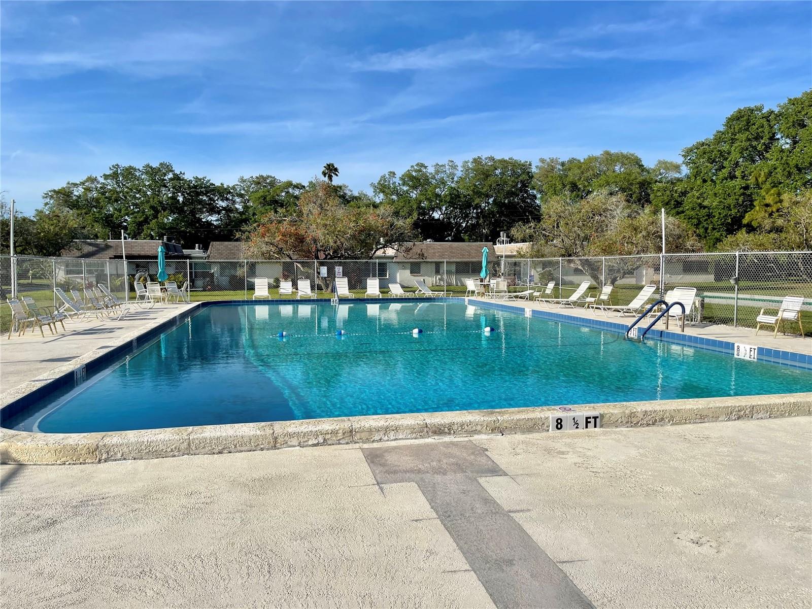 6880 VERSAILLES N, PINELLAS PARK, FL, 33781