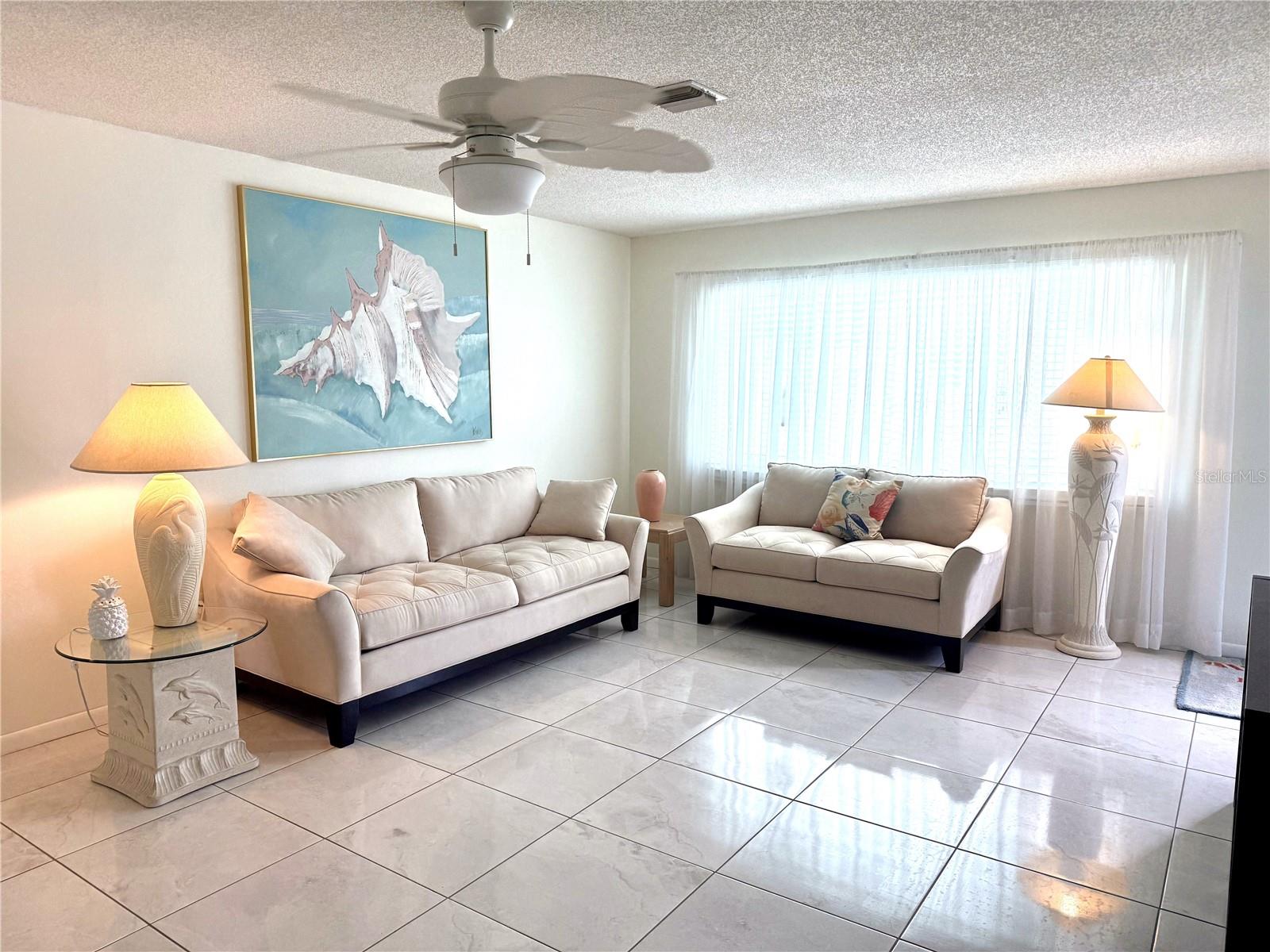 6880 VERSAILLES N, PINELLAS PARK, FL, 33781