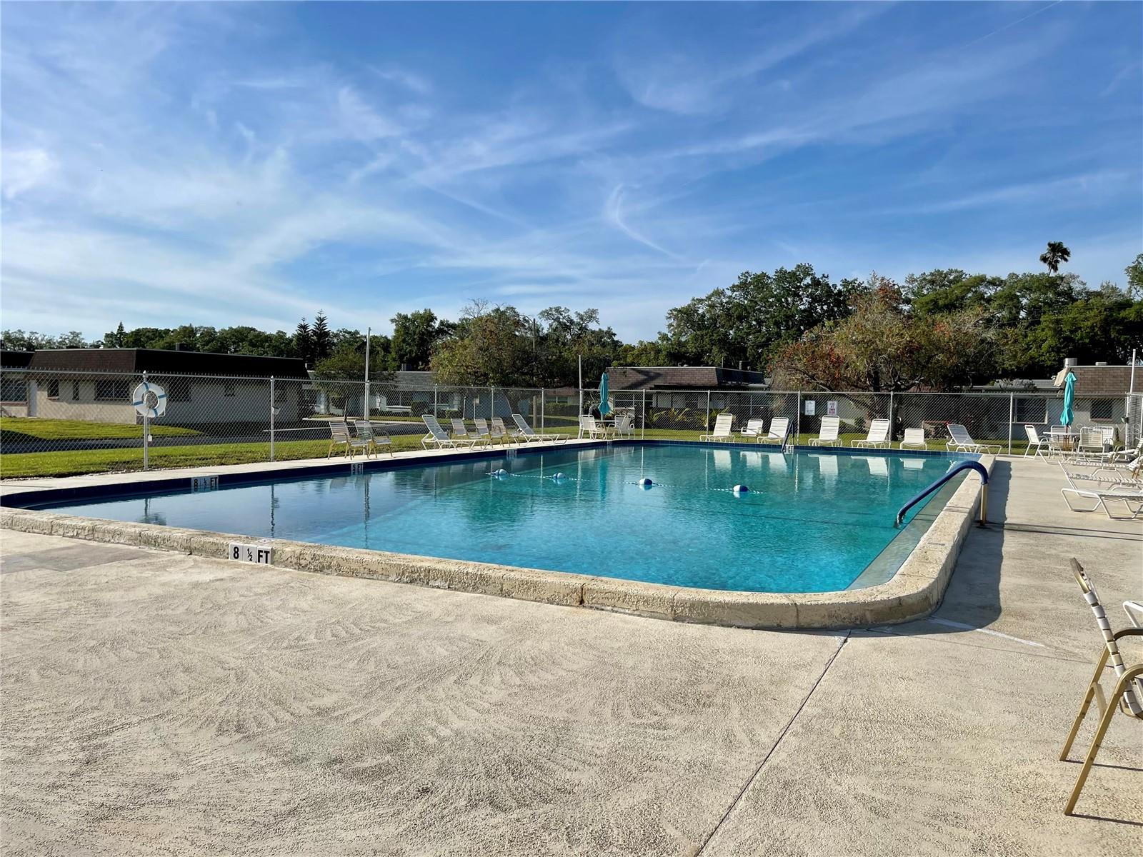 6880 VERSAILLES N, PINELLAS PARK, FL, 33781