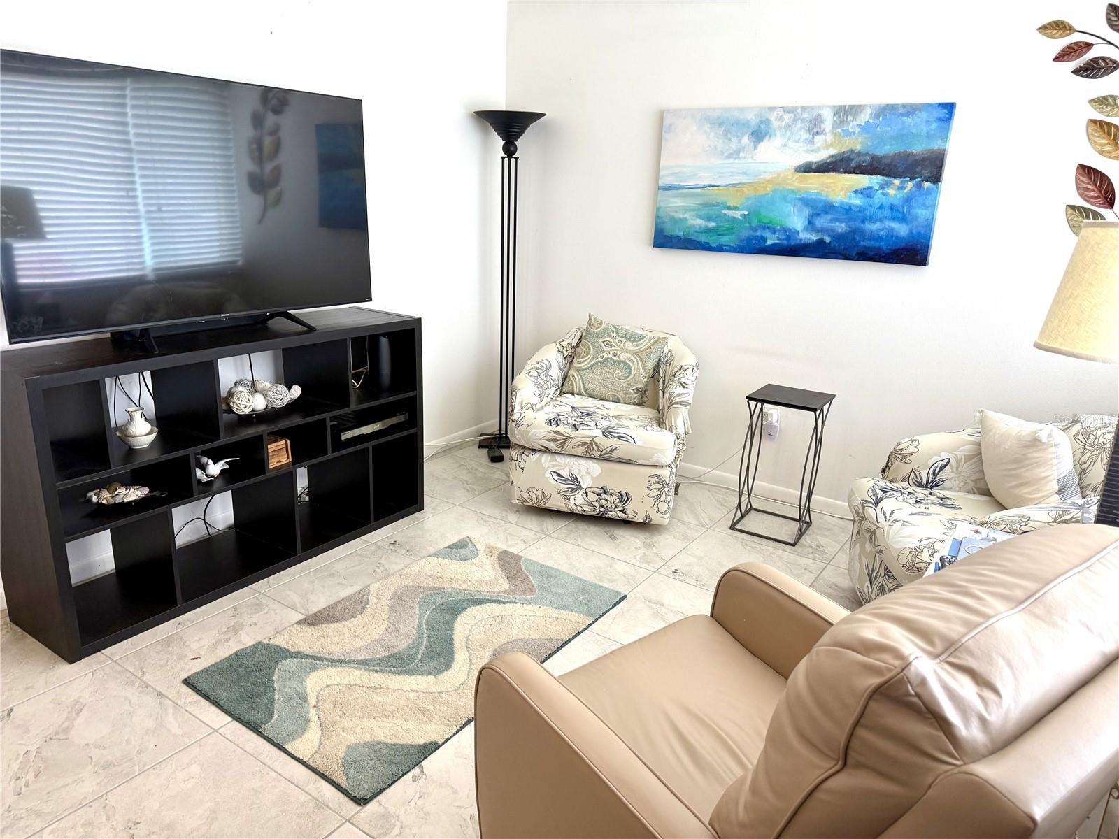 6880 VERSAILLES N, PINELLAS PARK, FL, 33781