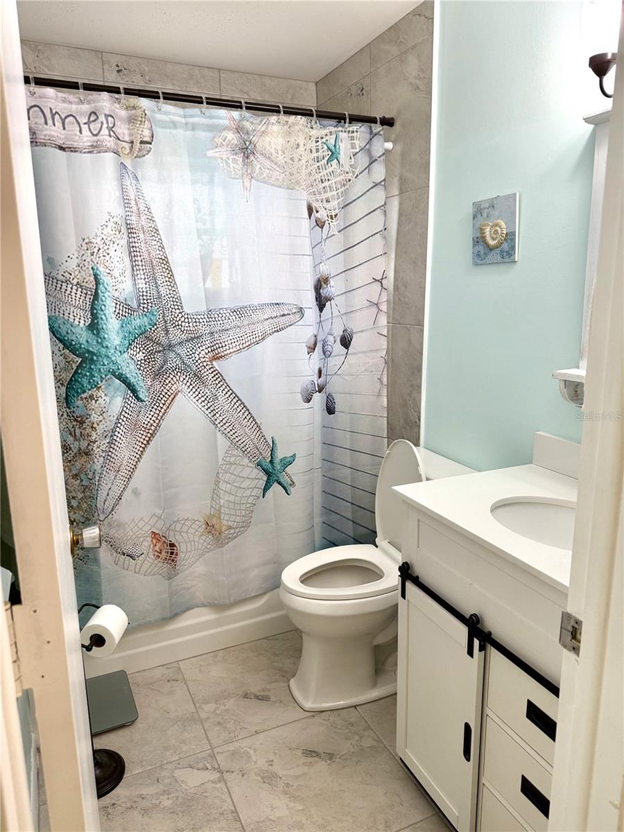 6880 VERSAILLES N, PINELLAS PARK, FL, 33781