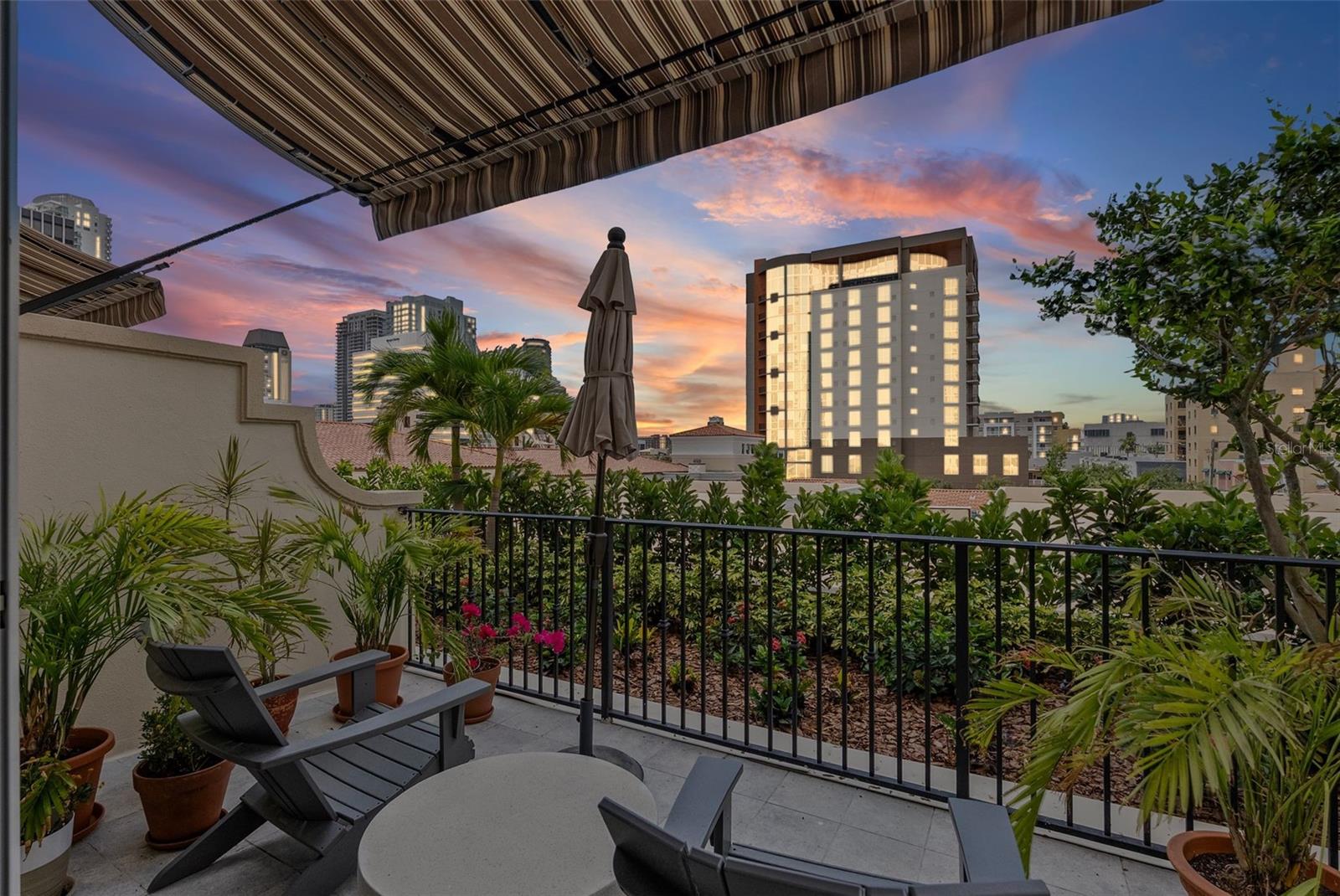 300 BEACH DR NE #401, ST PETERSBURG, FL, 33701