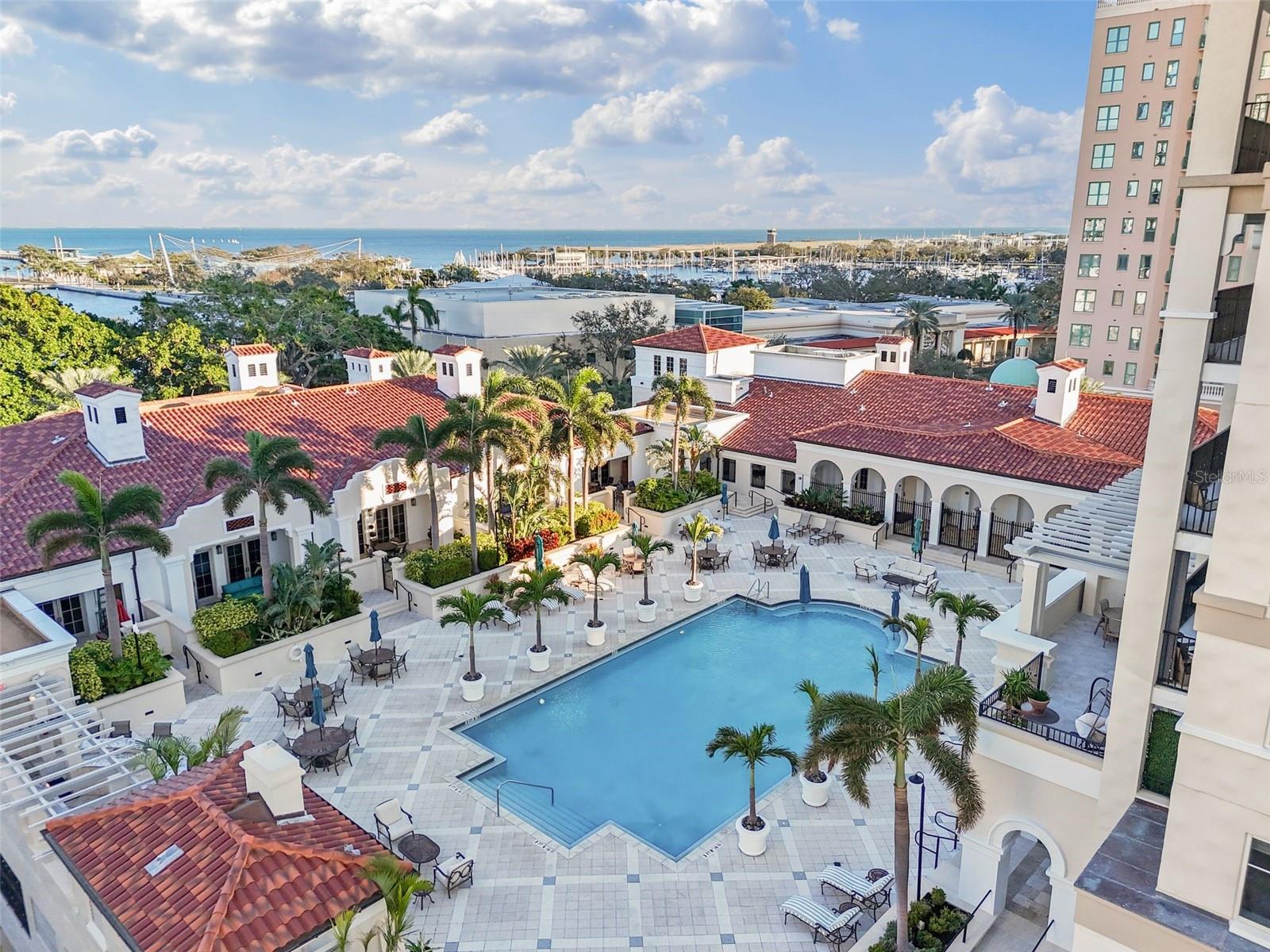 300 BEACH DR NE #401, ST PETERSBURG, FL, 33701