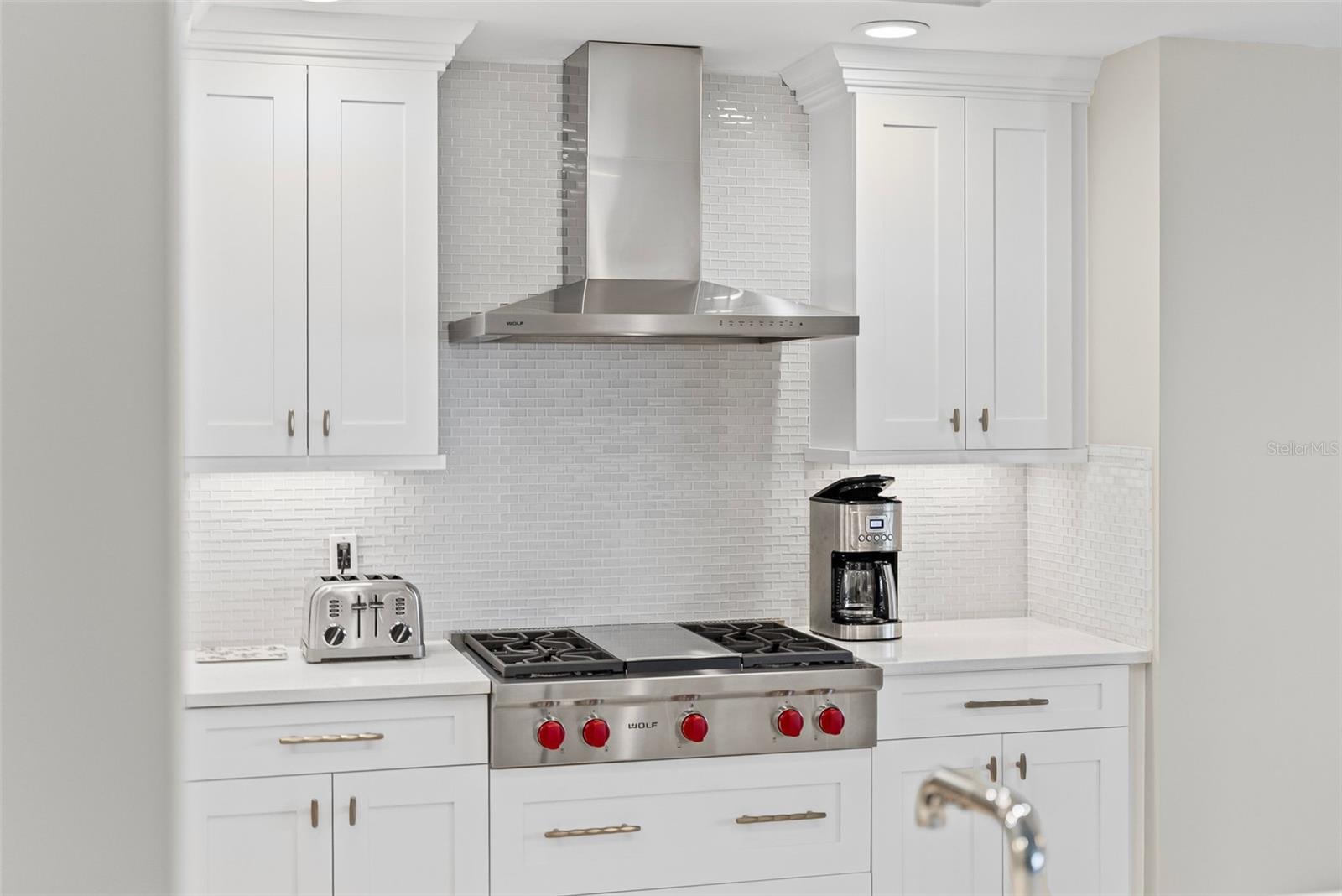 300 BEACH DR NE #401, ST PETERSBURG, FL, 33701