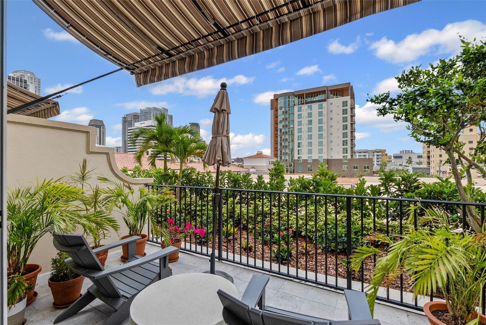 300 BEACH DR NE #401, ST PETERSBURG, FL, 33701