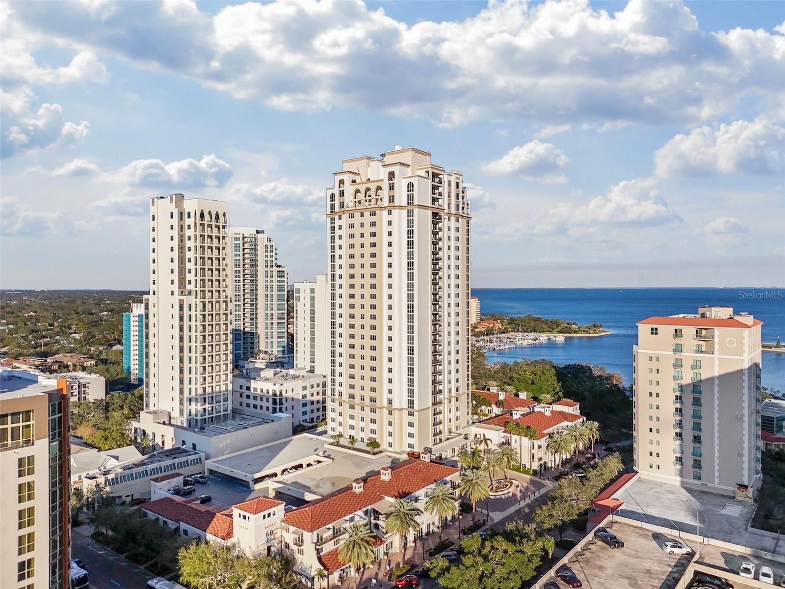 300 BEACH DR NE #401, ST PETERSBURG, FL, 33701