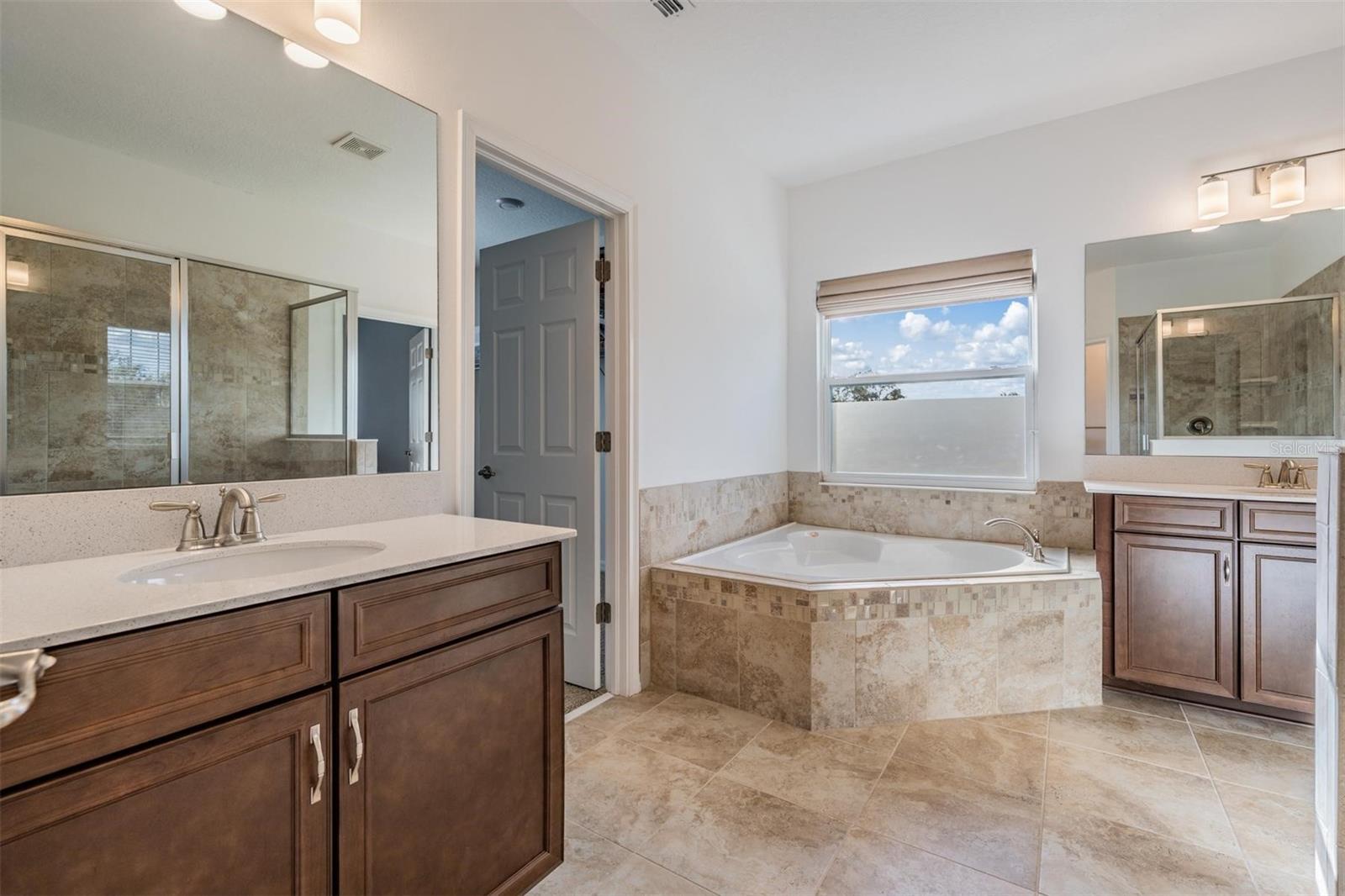 5416 CAMBERWELL LN, RIVERVIEW, FL, 33578