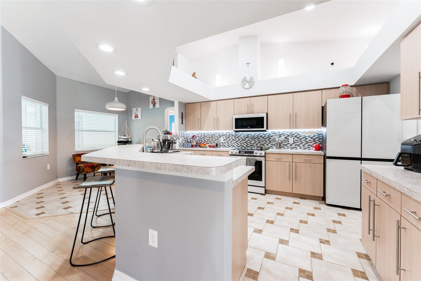 27351 GOLF COURSE LOOP, WESLEY CHAPEL, FL, 33544