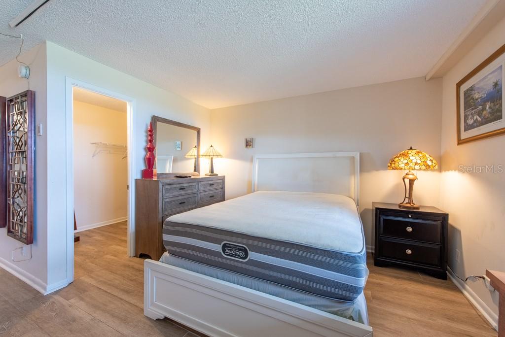 TB8386009 Property Photo