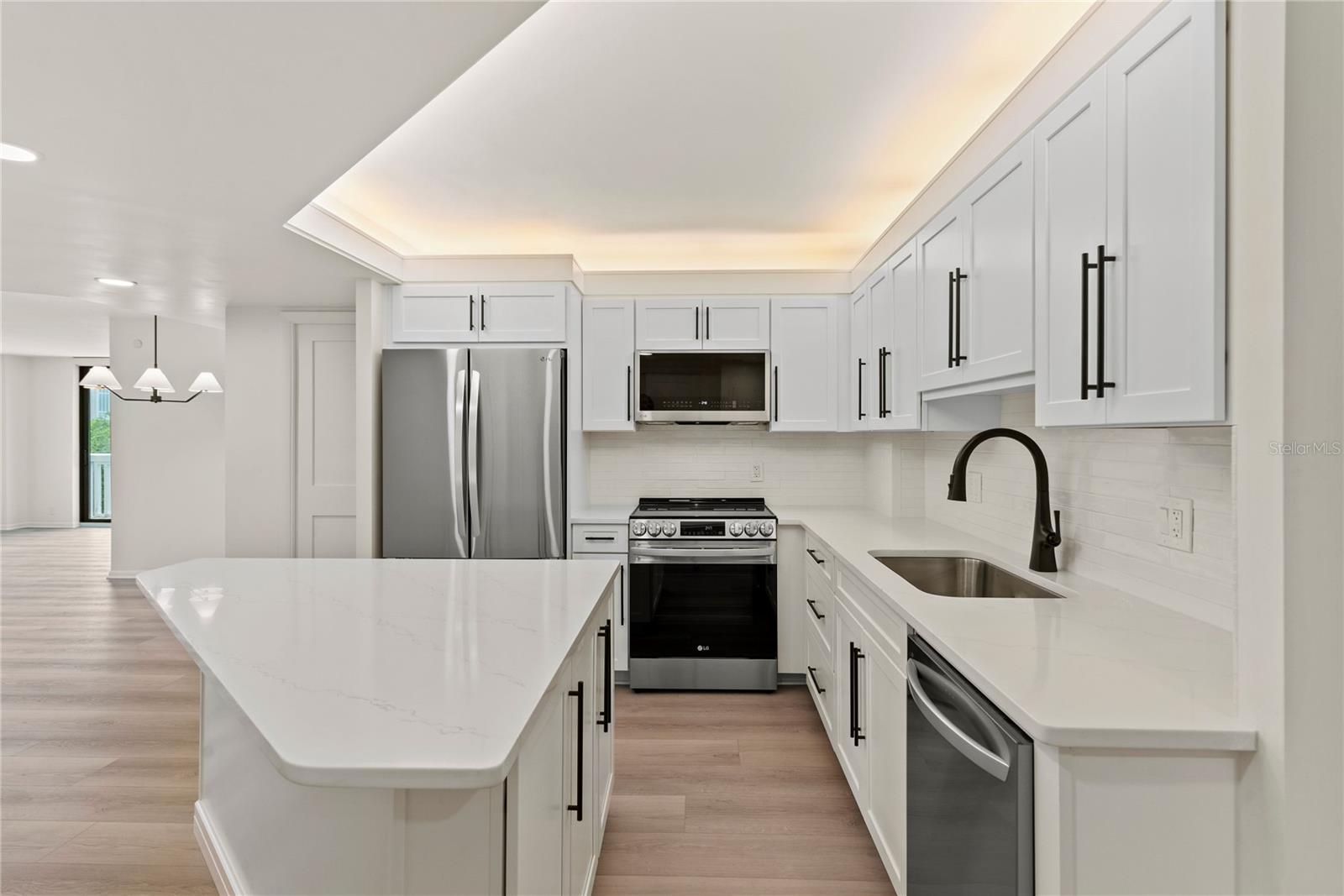 400 E COLONIAL DR #402, ORLANDO, FL, 32803