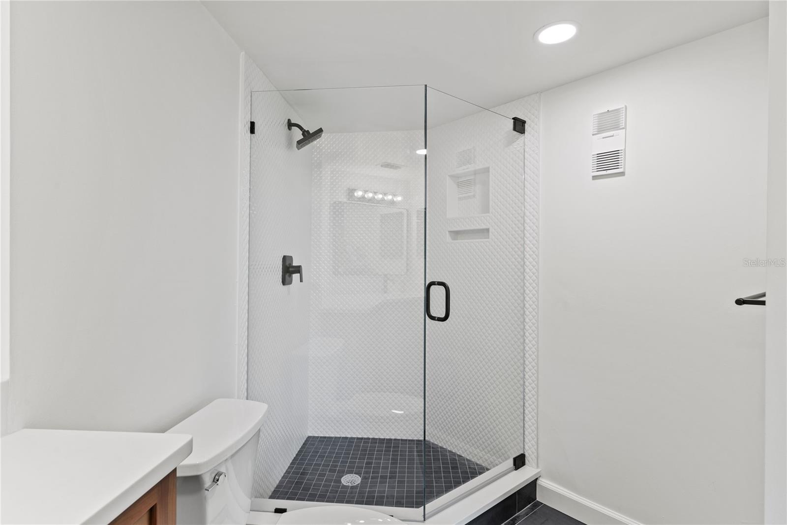 400 E COLONIAL DR #402, ORLANDO, FL, 32803