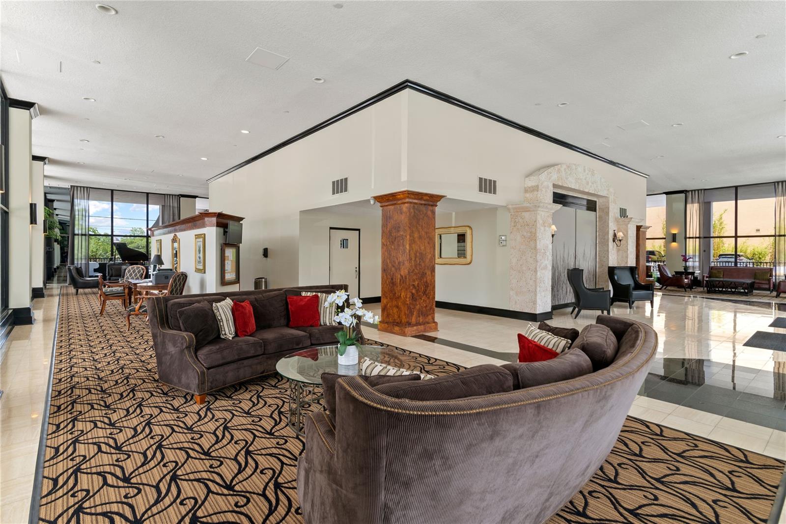 400 E COLONIAL DR #402, ORLANDO, FL, 32803