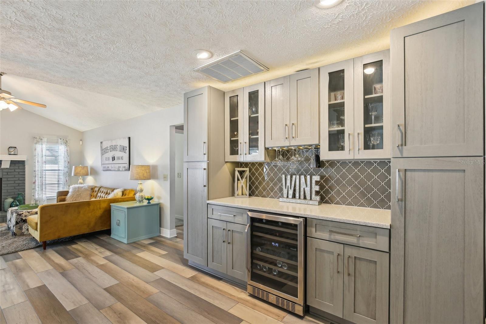 1421 BUCKNER RD, VALRICO, FL, 33596