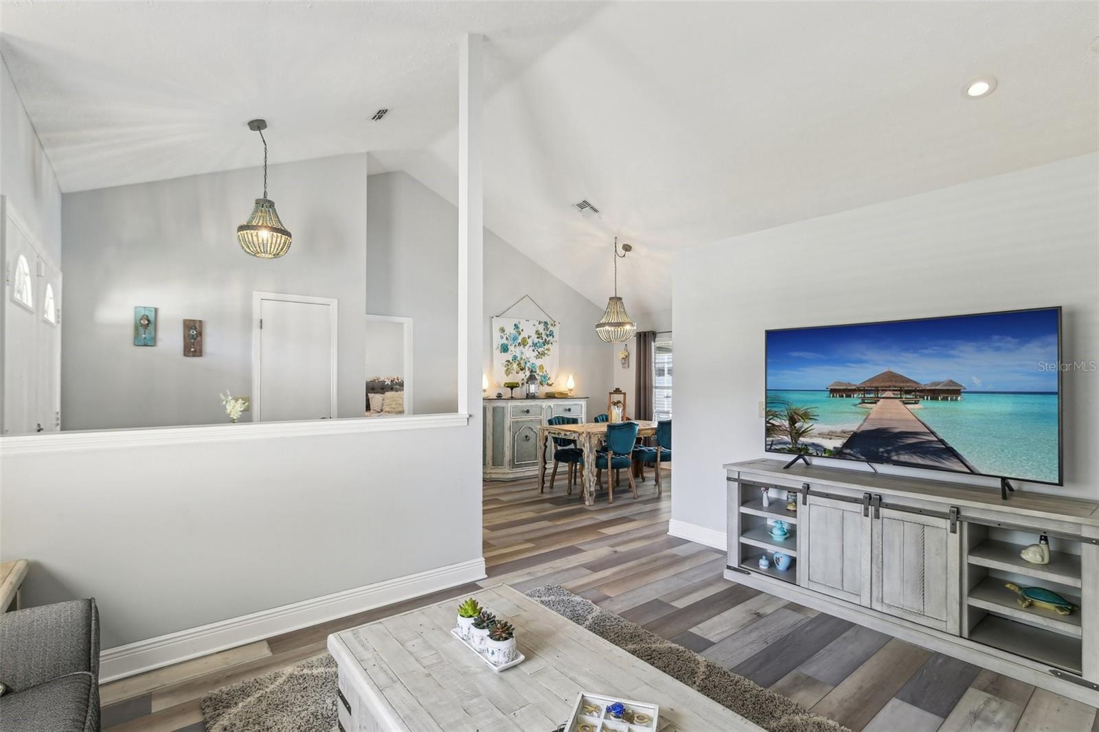 1421 BUCKNER RD, VALRICO, FL, 33596