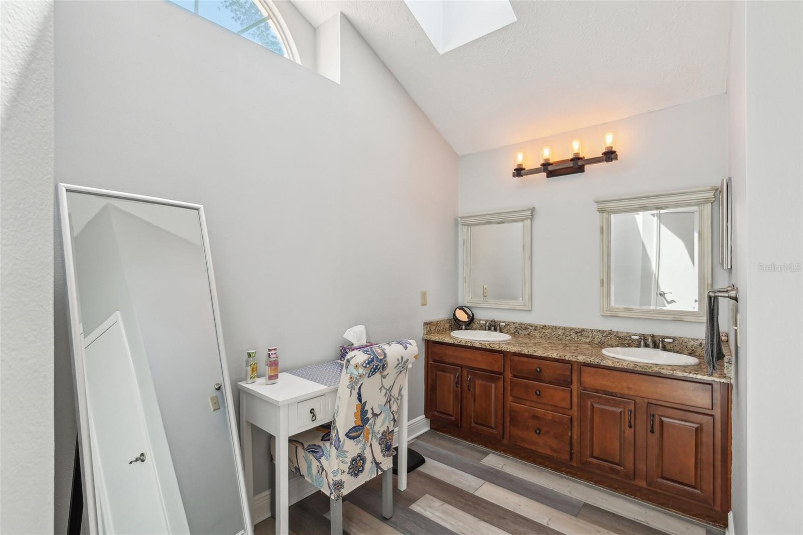 1421 BUCKNER RD, VALRICO, FL, 33596