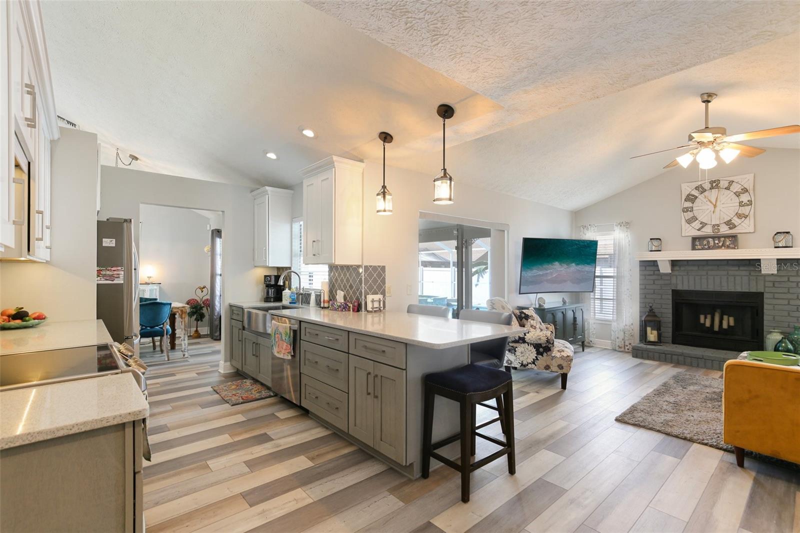 1421 BUCKNER RD, VALRICO, FL, 33596