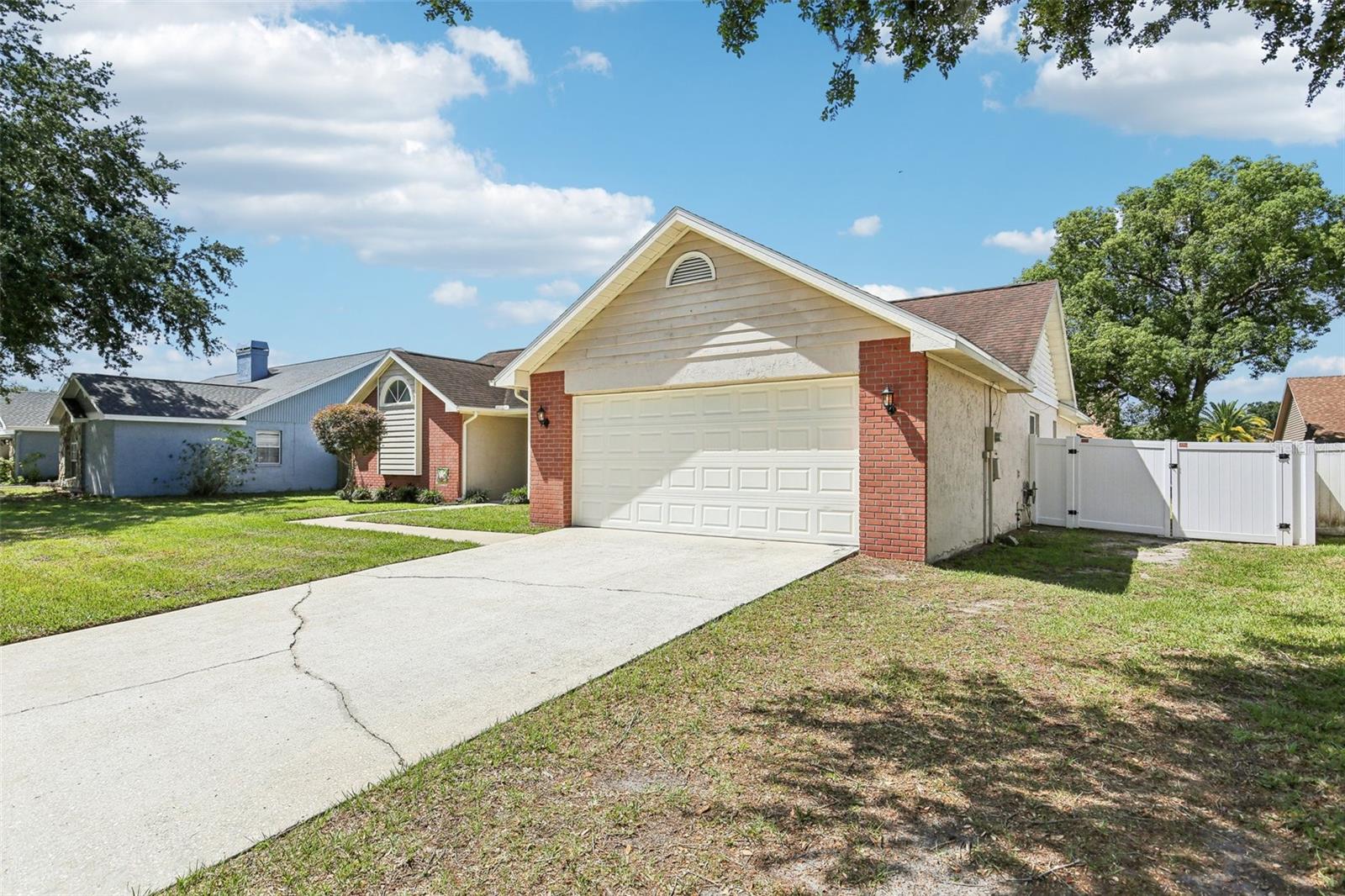 1421 BUCKNER RD, VALRICO, FL, 33596