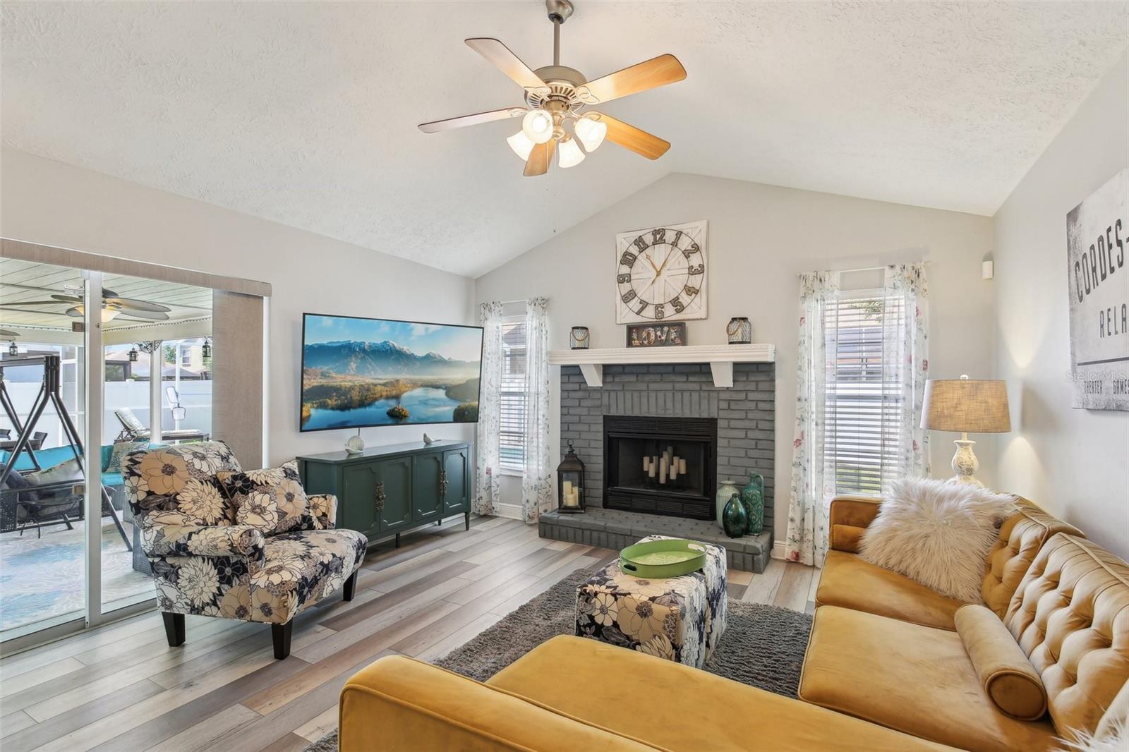 1421 BUCKNER RD, VALRICO, FL, 33596