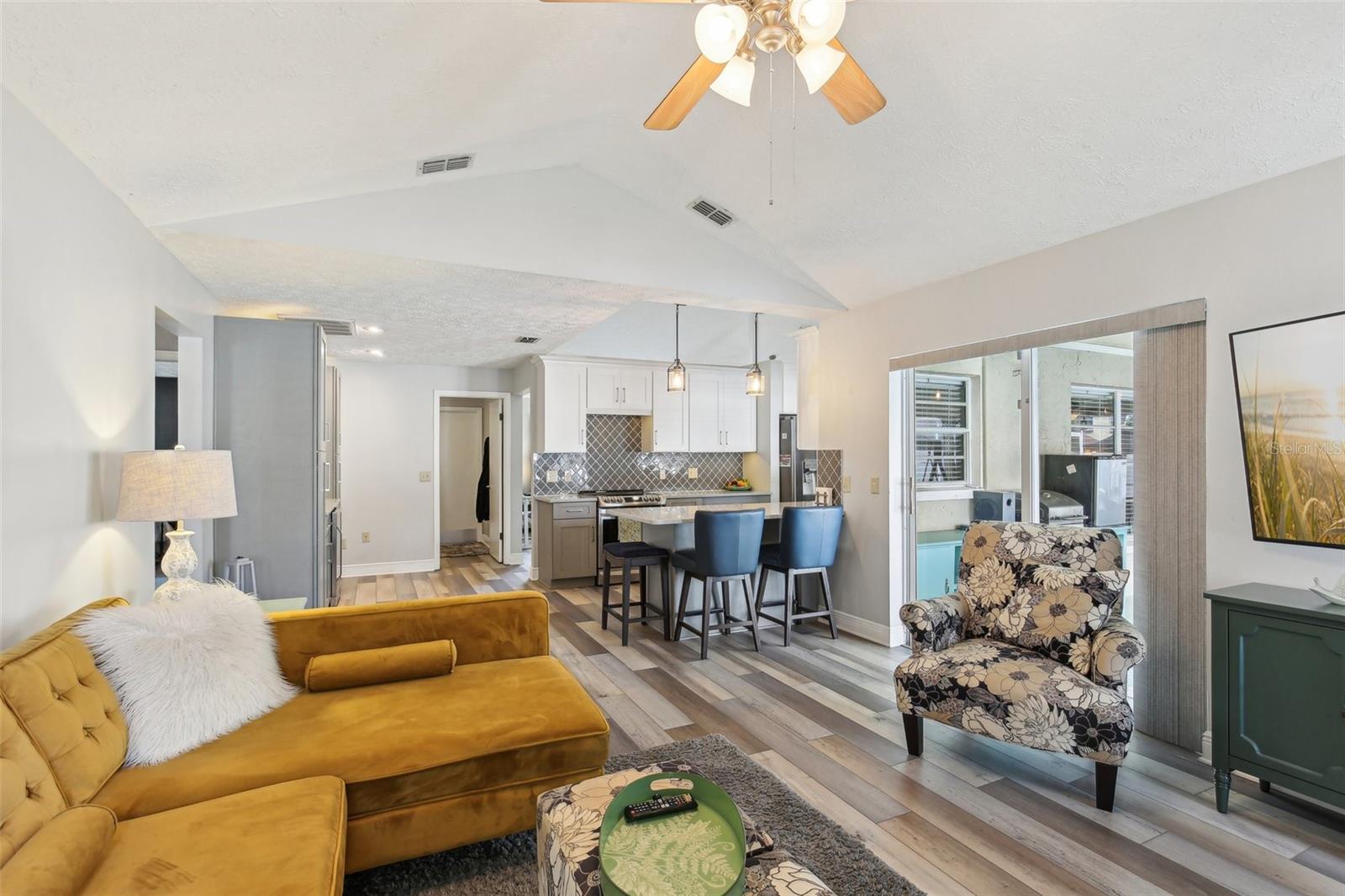 1421 BUCKNER RD, VALRICO, FL, 33596