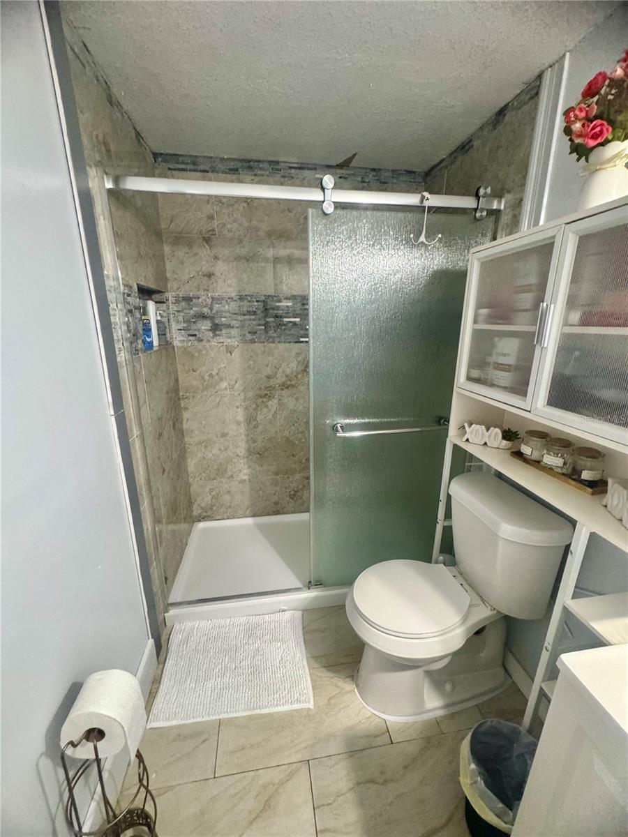 613 33RD AVE E, BRADENTON, FL, 34208