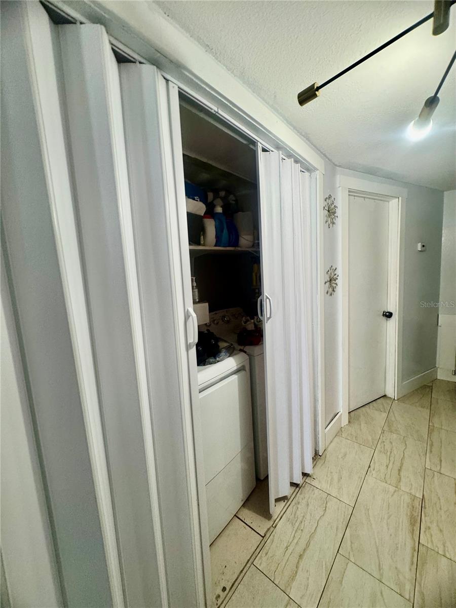 613 33RD AVE E, BRADENTON, FL, 34208