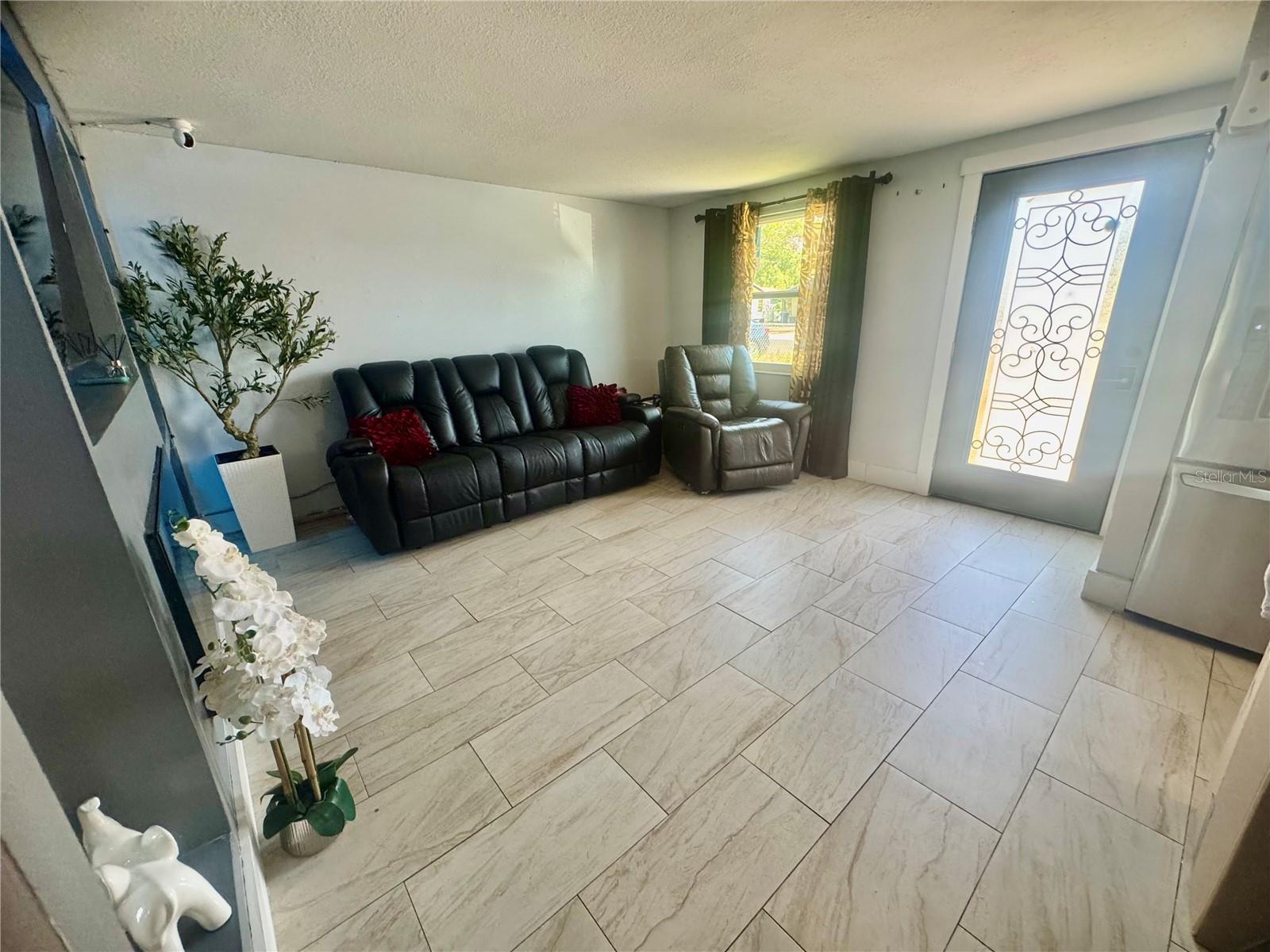 613 33RD AVE E, BRADENTON, FL, 34208