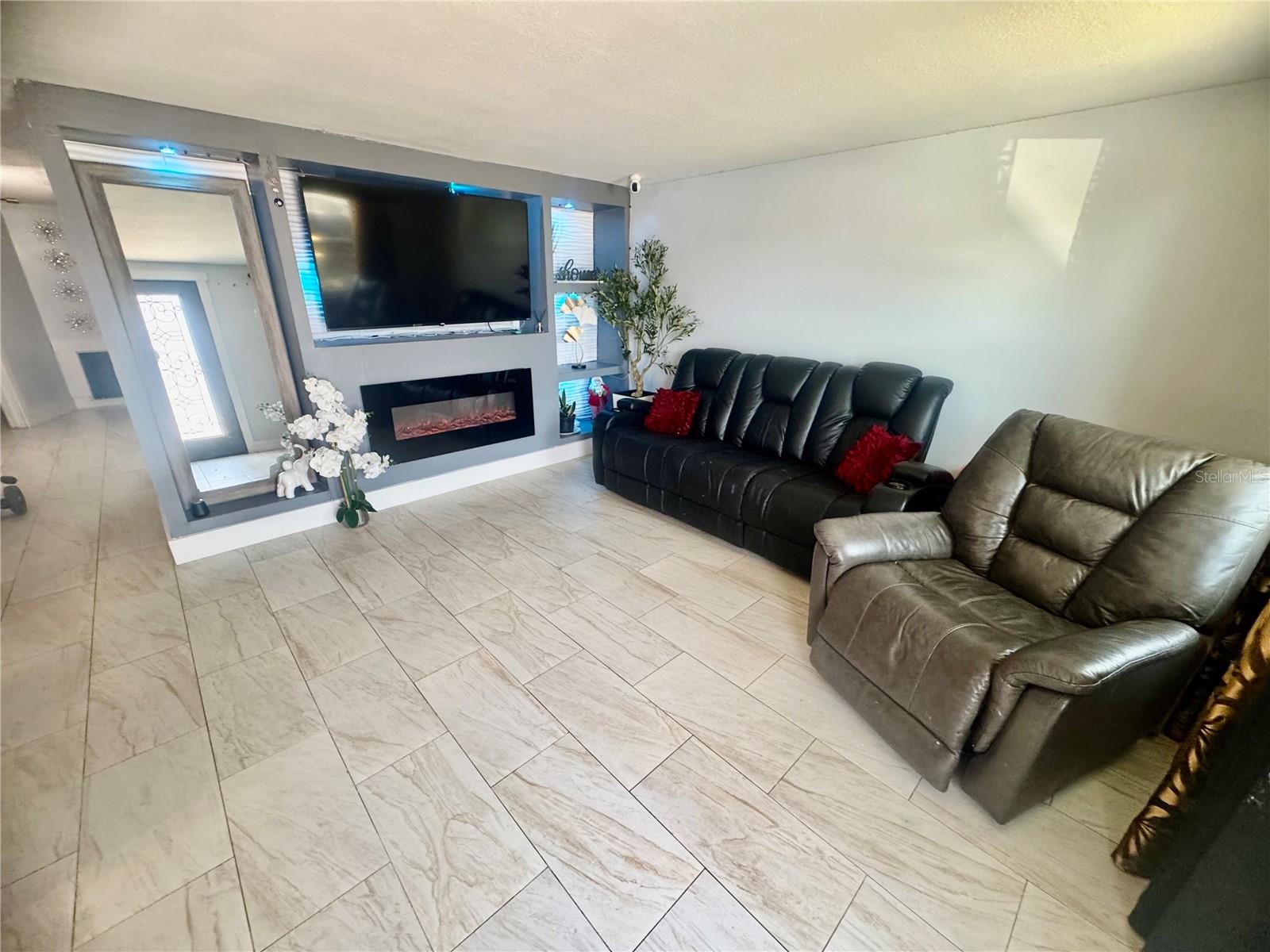 613 33RD AVE E, BRADENTON, FL, 34208