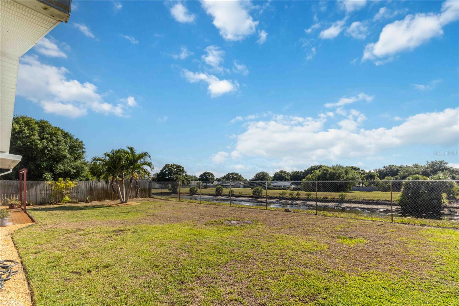 1804 W SHORES RD, MELBOURNE, FL, 32935