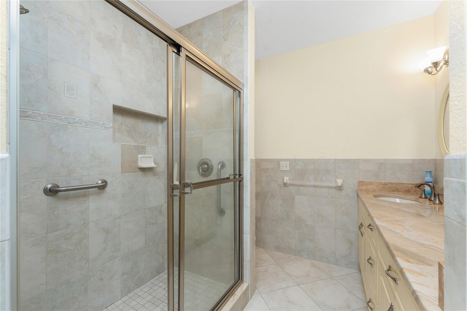 233 BEENEY RD SE, PORT CHARLOTTE, FL, 33952