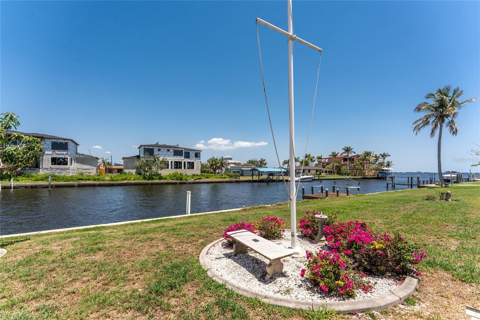 233 BEENEY RD SE, PORT CHARLOTTE, FL, 33952