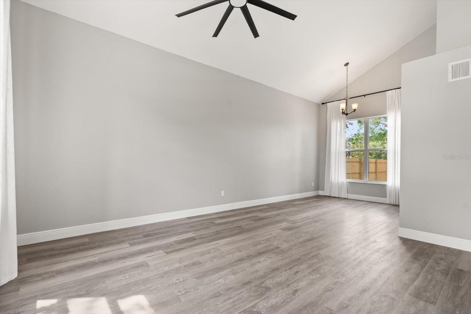 2421 DEERMEADOW DR, APOPKA, FL, 32703