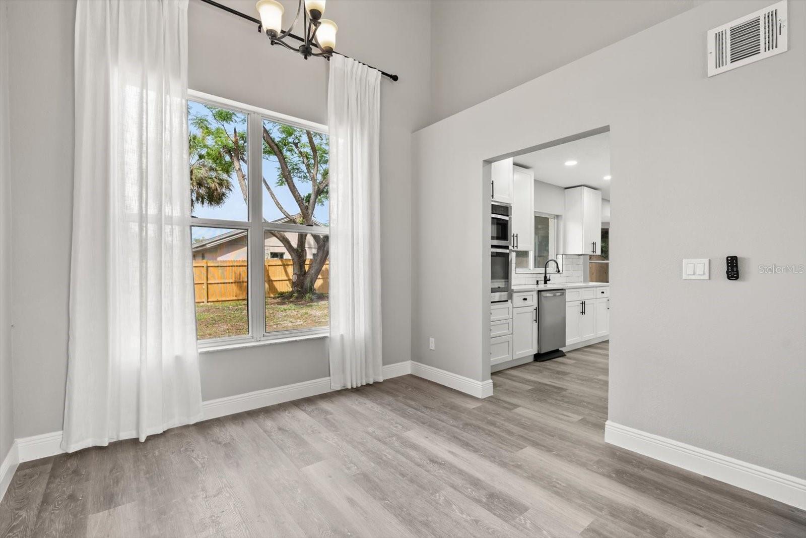 2421 DEERMEADOW DR, APOPKA, FL, 32703