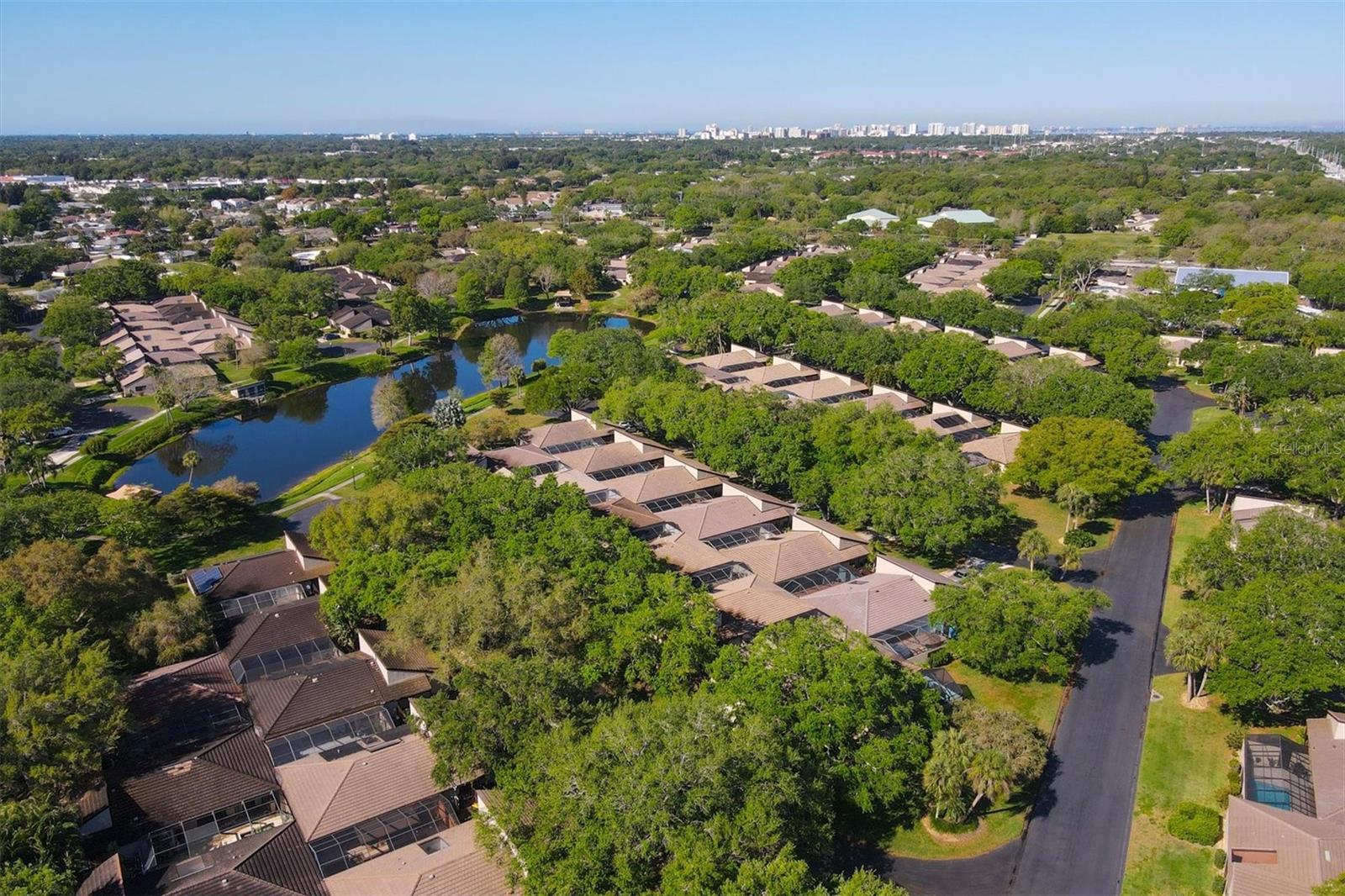 3919 GLEN OAKS MANOR DR, SARASOTA, FL, 34232