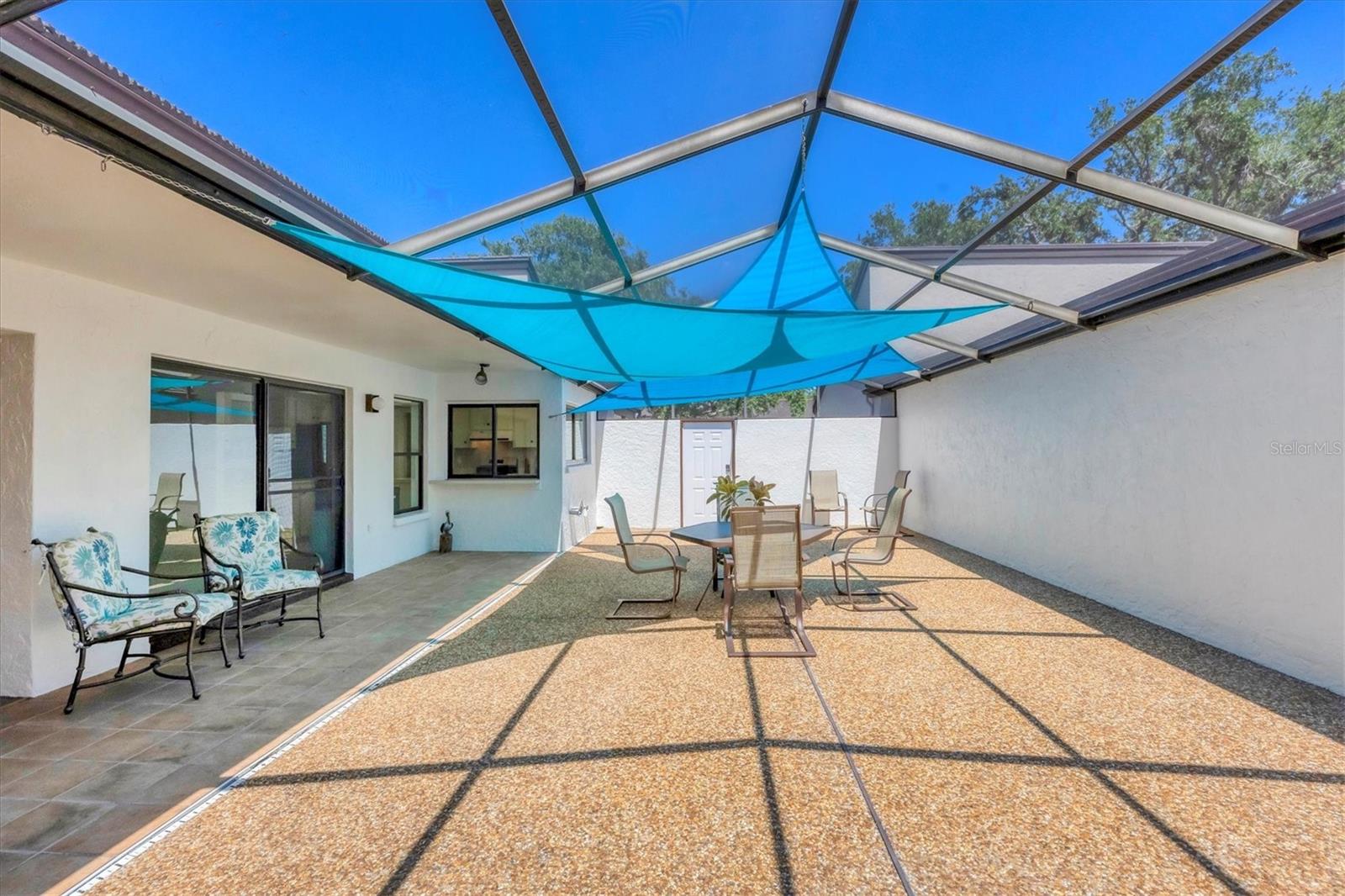 3919 GLEN OAKS MANOR DR, SARASOTA, FL, 34232