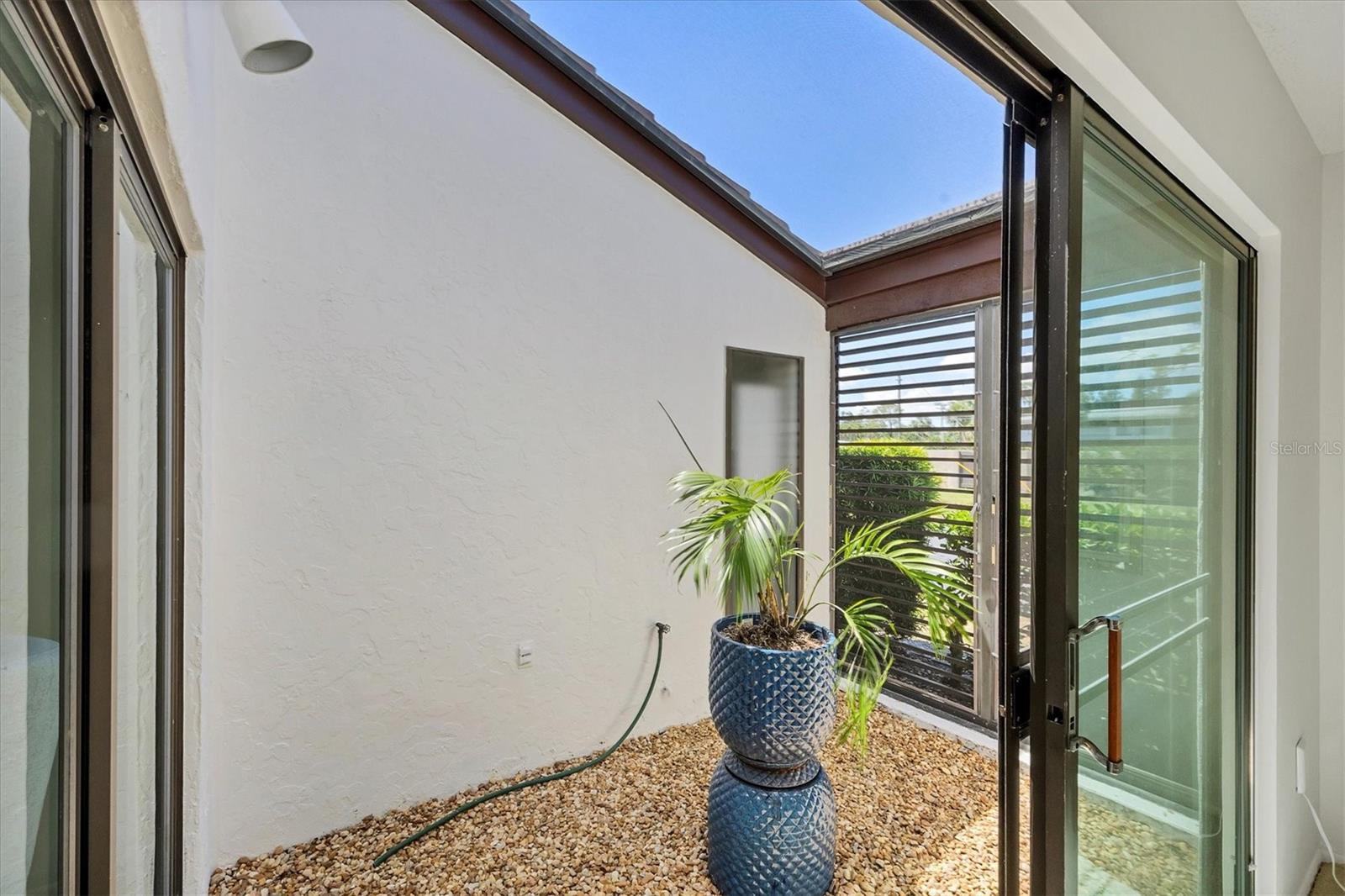 3919 GLEN OAKS MANOR DR, SARASOTA, FL, 34232