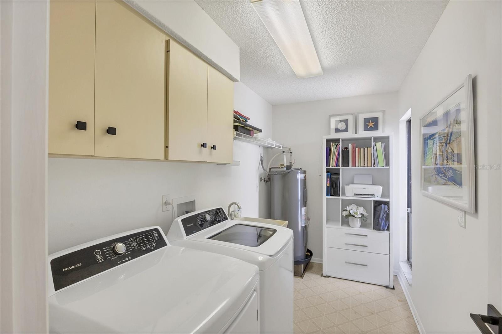 3919 GLEN OAKS MANOR DR, SARASOTA, FL, 34232