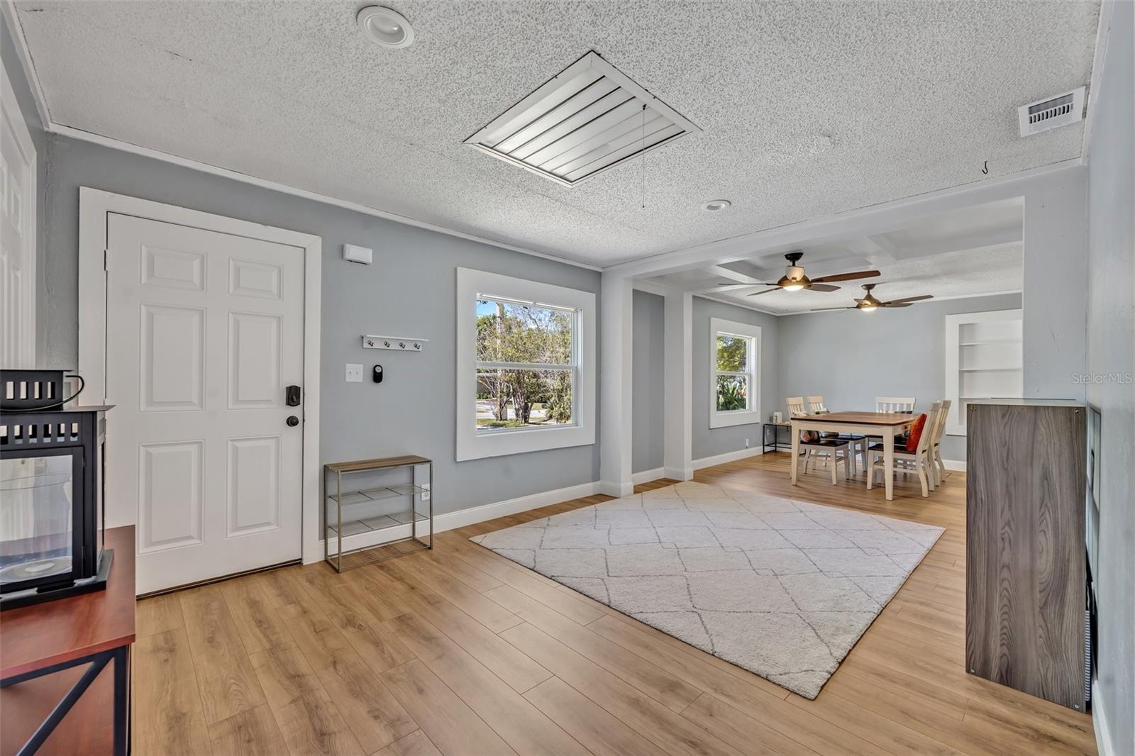 525 S CRYSTAL LAKE DR, ORLANDO, FL, 32803