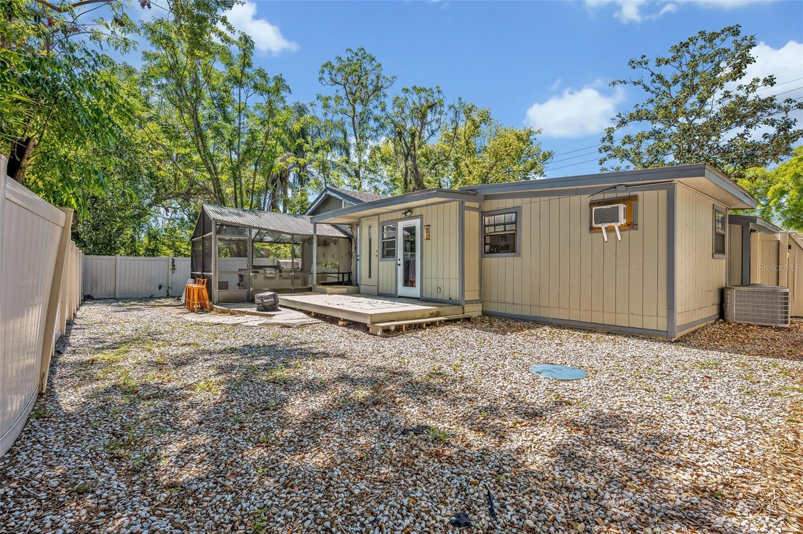 525 S CRYSTAL LAKE DR, ORLANDO, FL, 32803