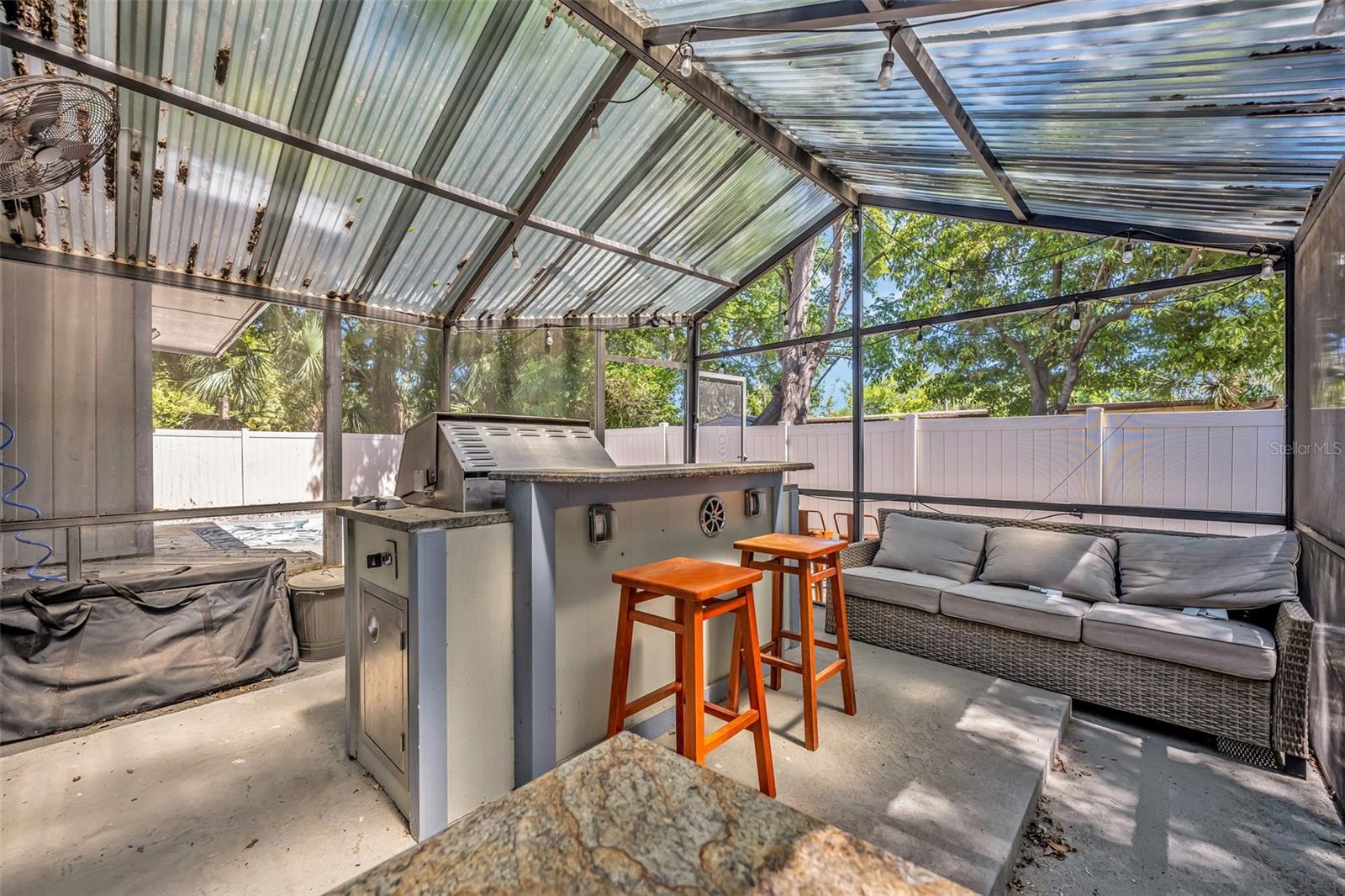 525 S CRYSTAL LAKE DR, ORLANDO, FL, 32803