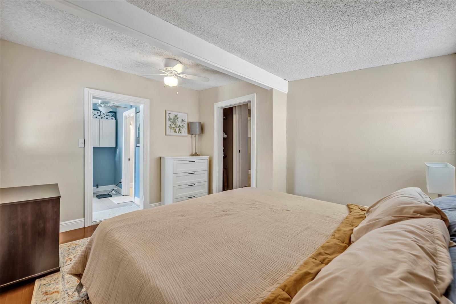 525 S CRYSTAL LAKE DR, ORLANDO, FL, 32803