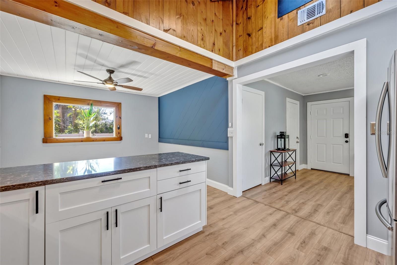 525 S CRYSTAL LAKE DR, ORLANDO, FL, 32803