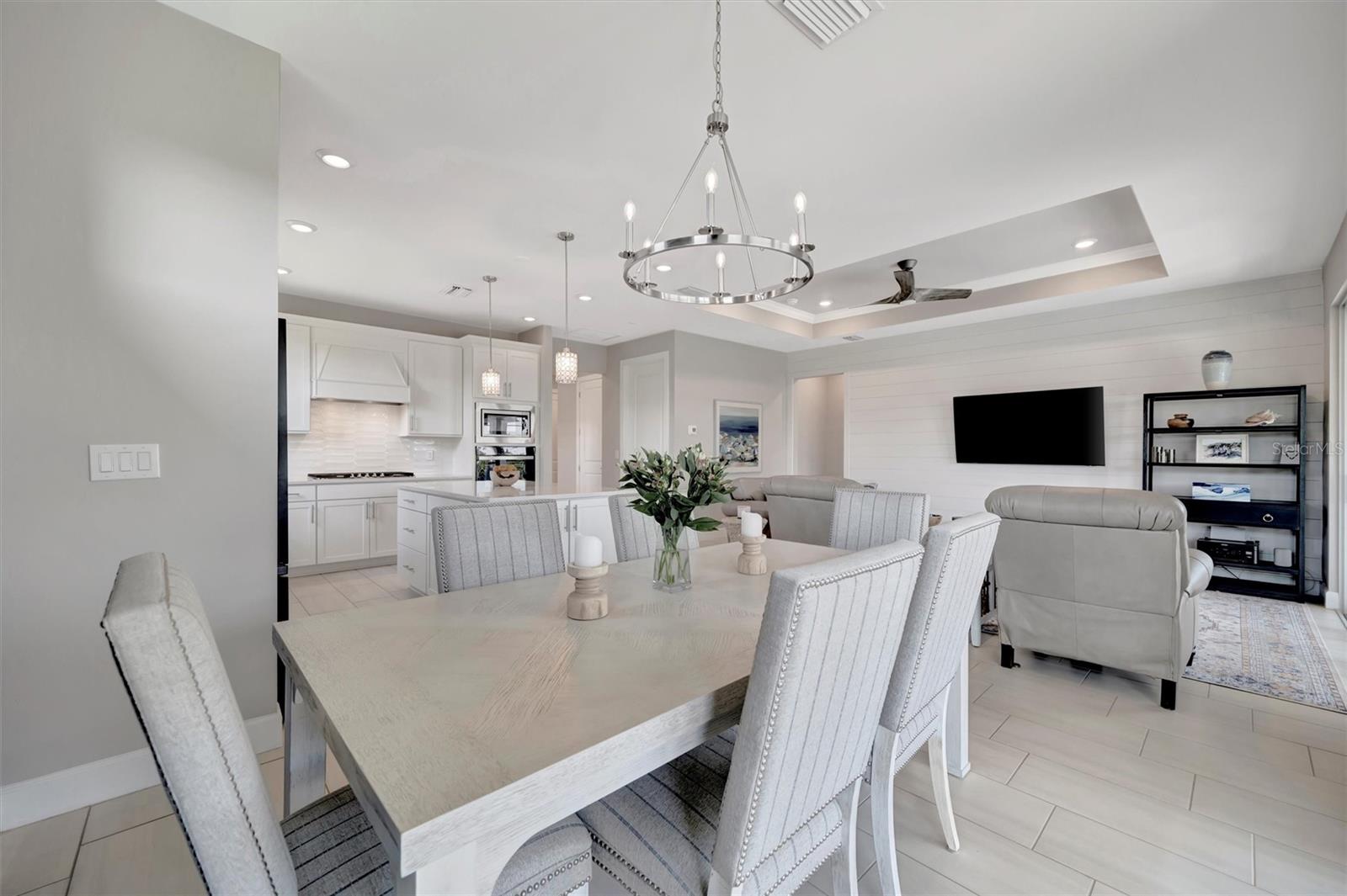 10121 BEACHWALK DR, ENGLEWOOD, FL, 34223