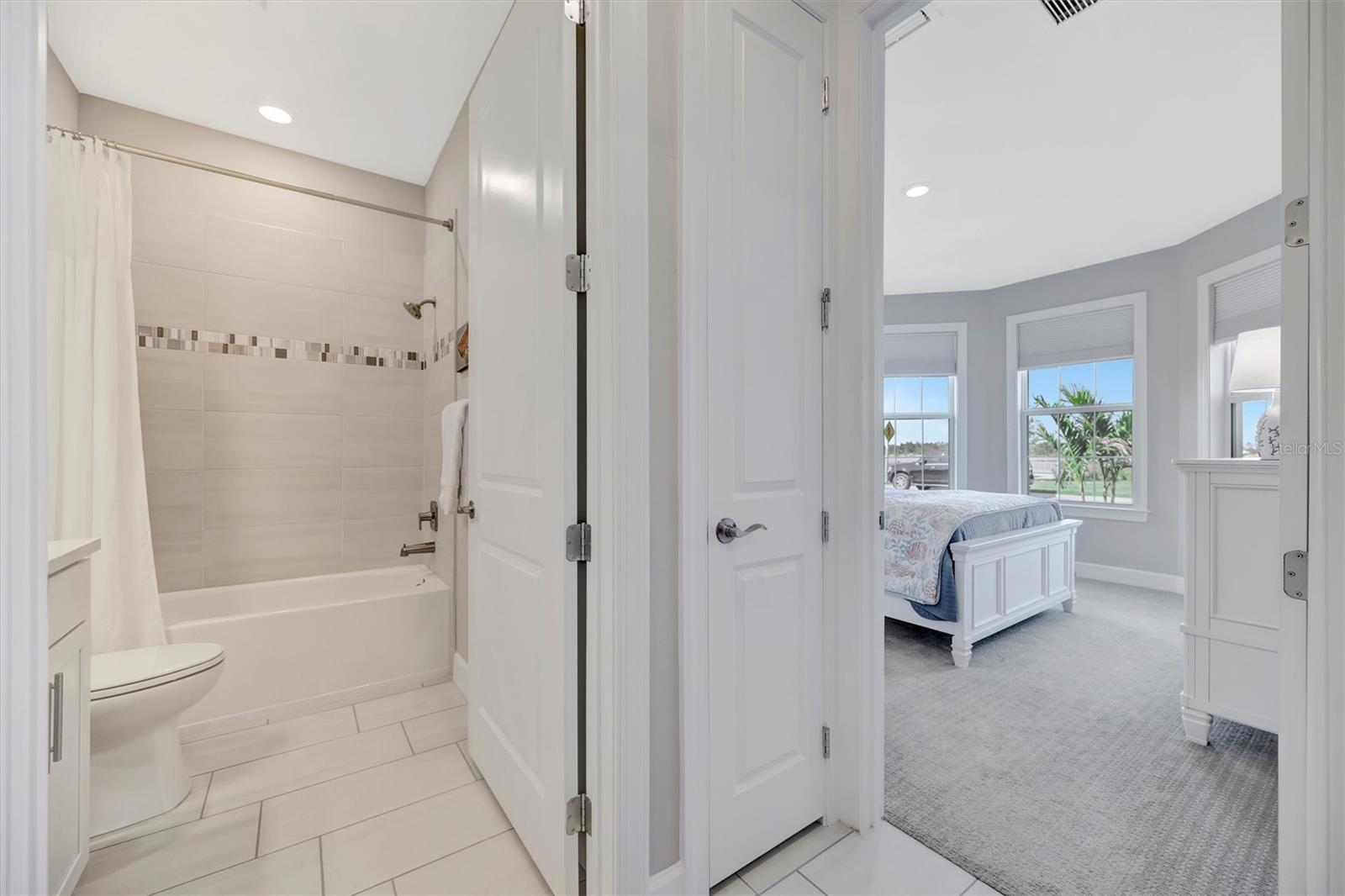 10121 BEACHWALK DR, ENGLEWOOD, FL, 34223