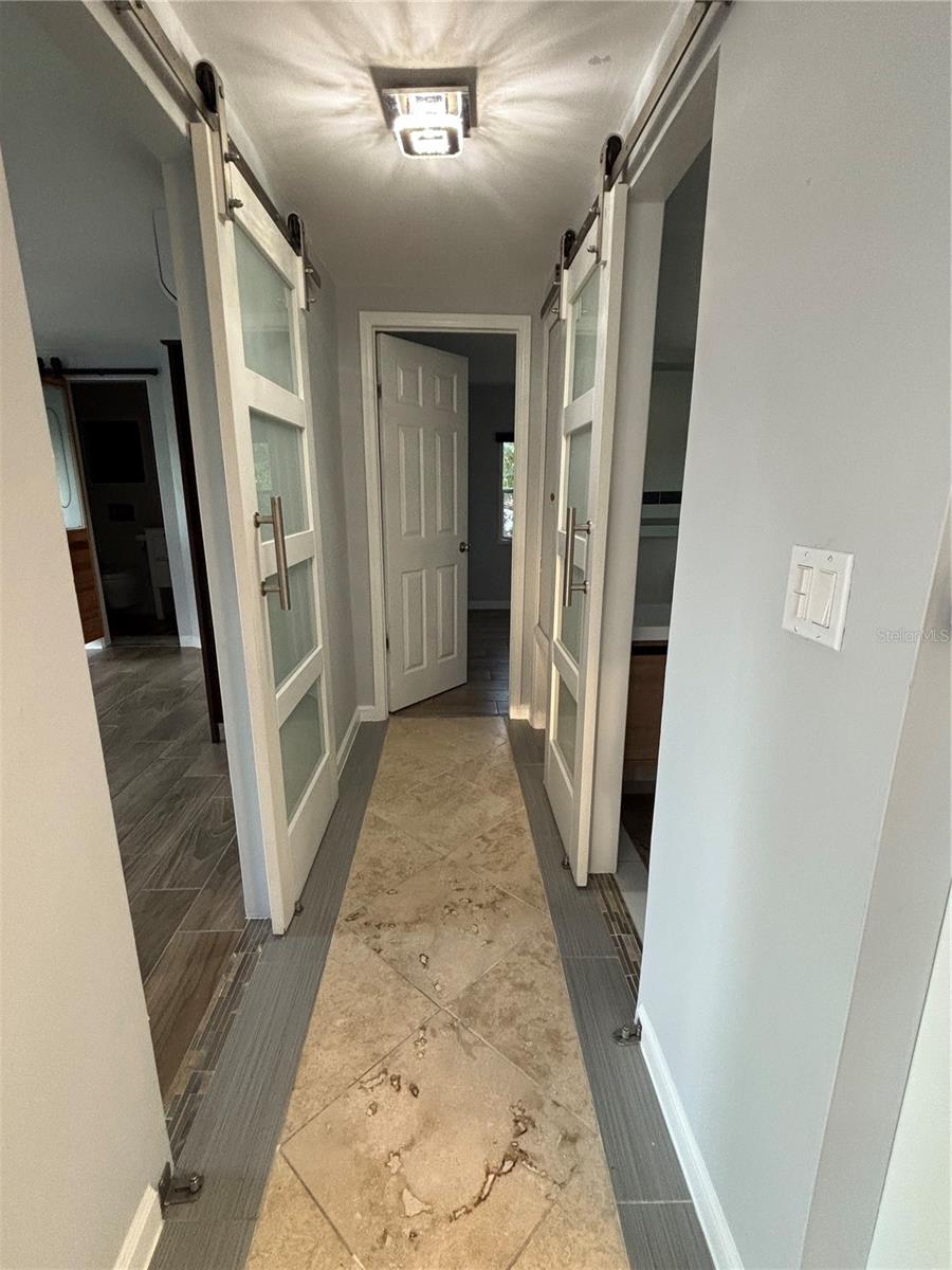 221 SKYLINE DR, LADY LAKE, FL, 32159