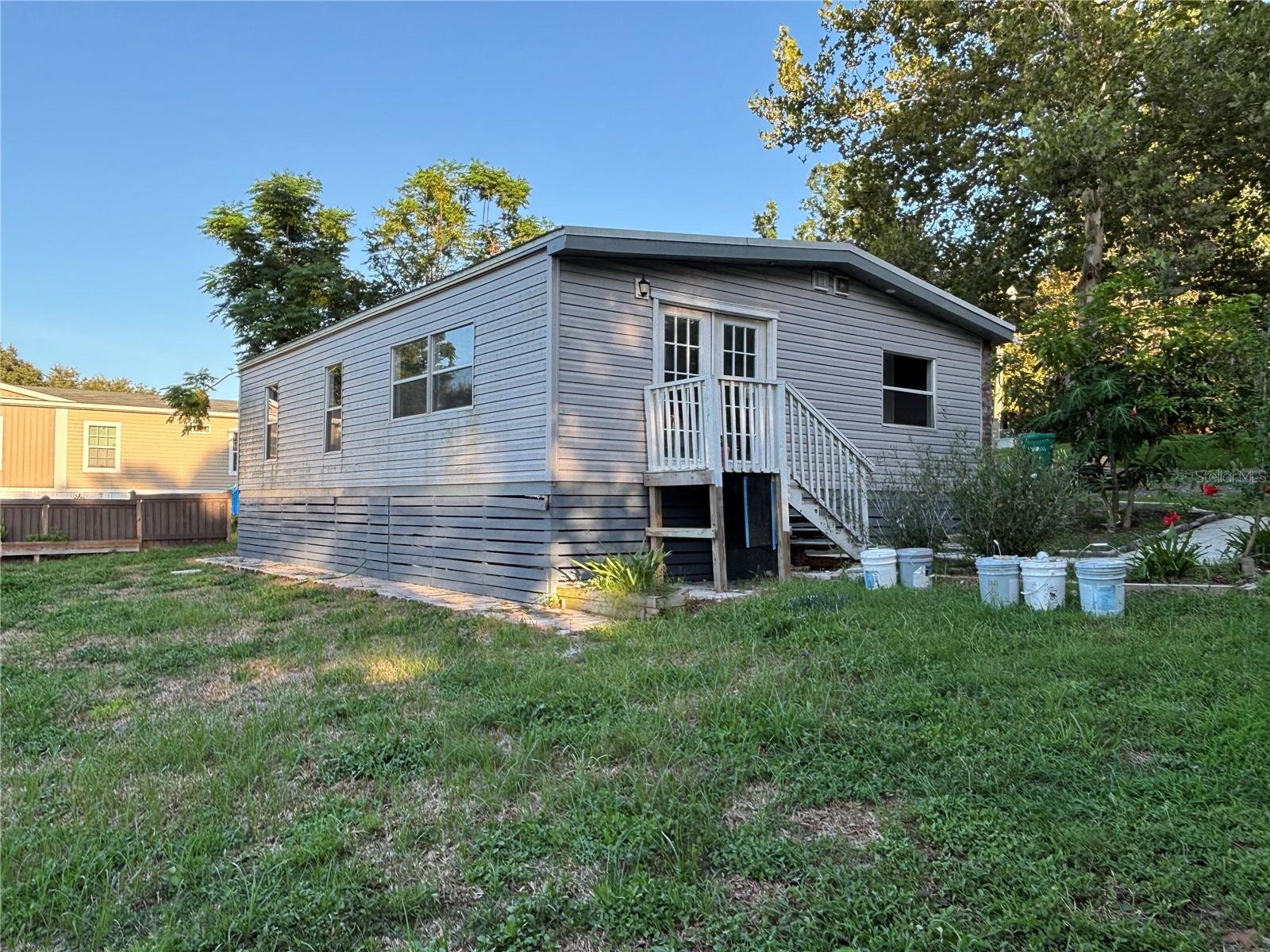 221 SKYLINE DR, LADY LAKE, FL, 32159