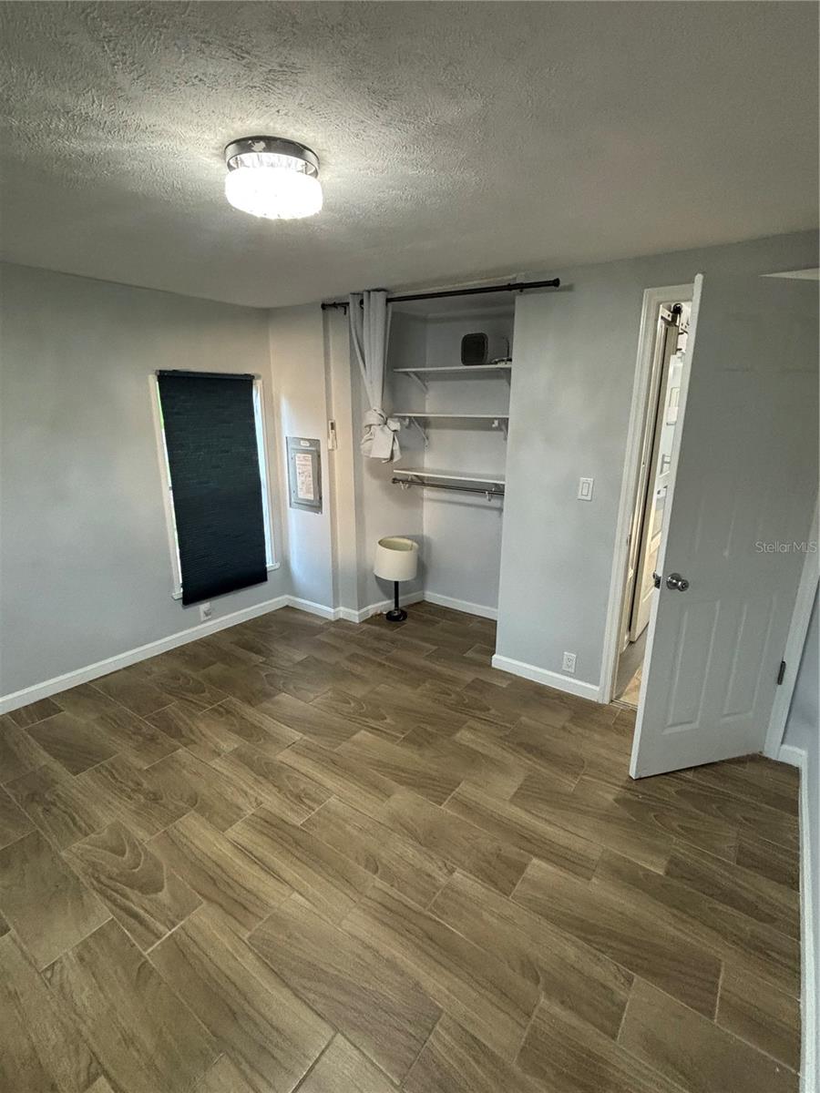 221 SKYLINE DR, LADY LAKE, FL, 32159