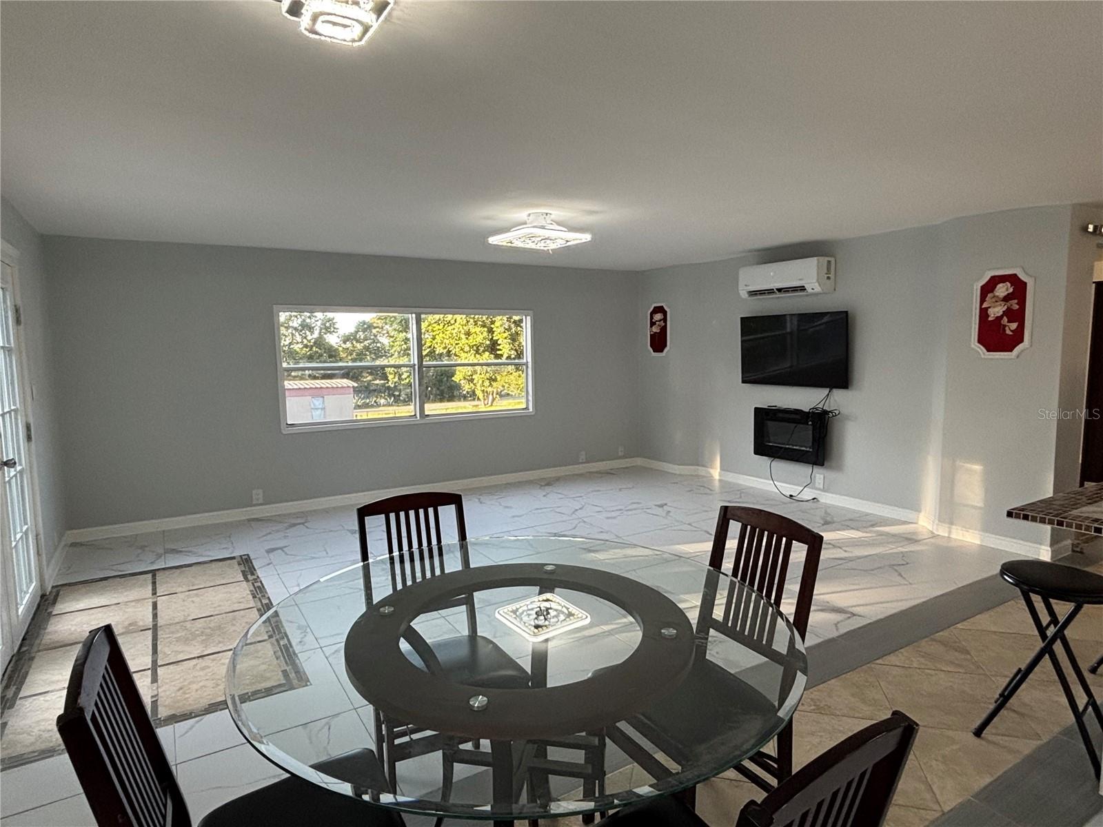 221 SKYLINE DR, LADY LAKE, FL, 32159