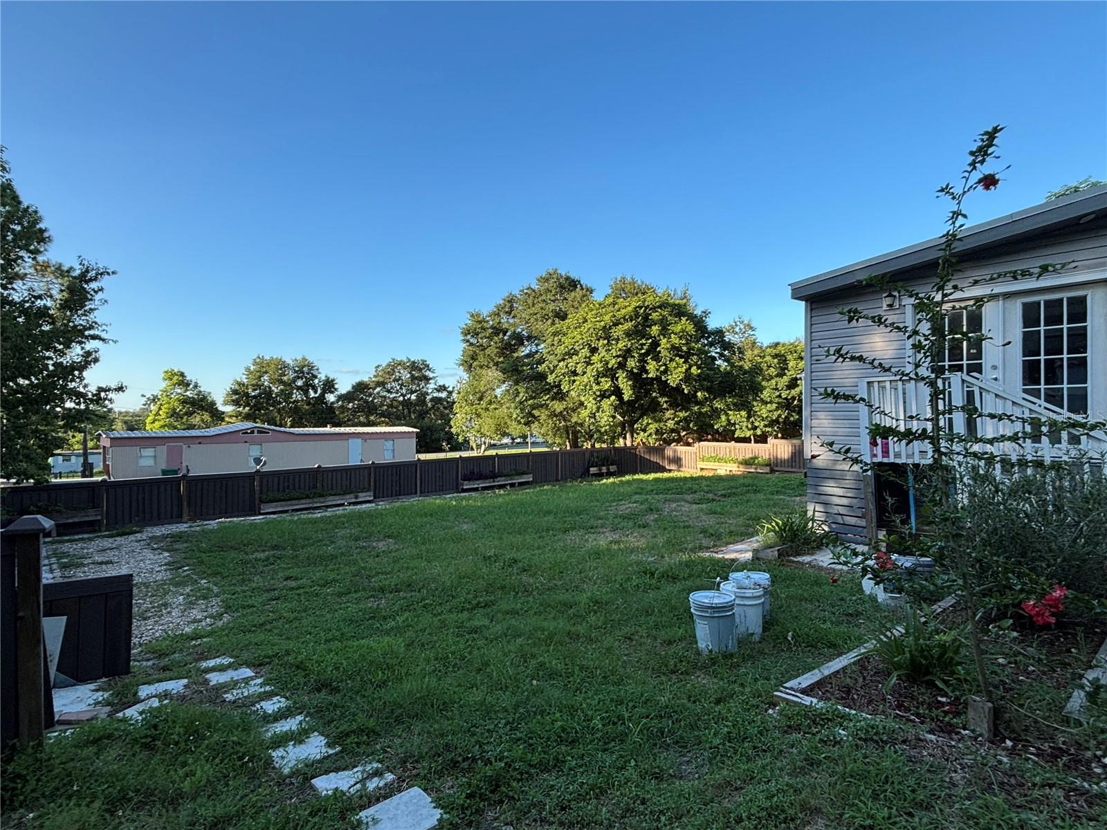 221 SKYLINE DR, LADY LAKE, FL, 32159